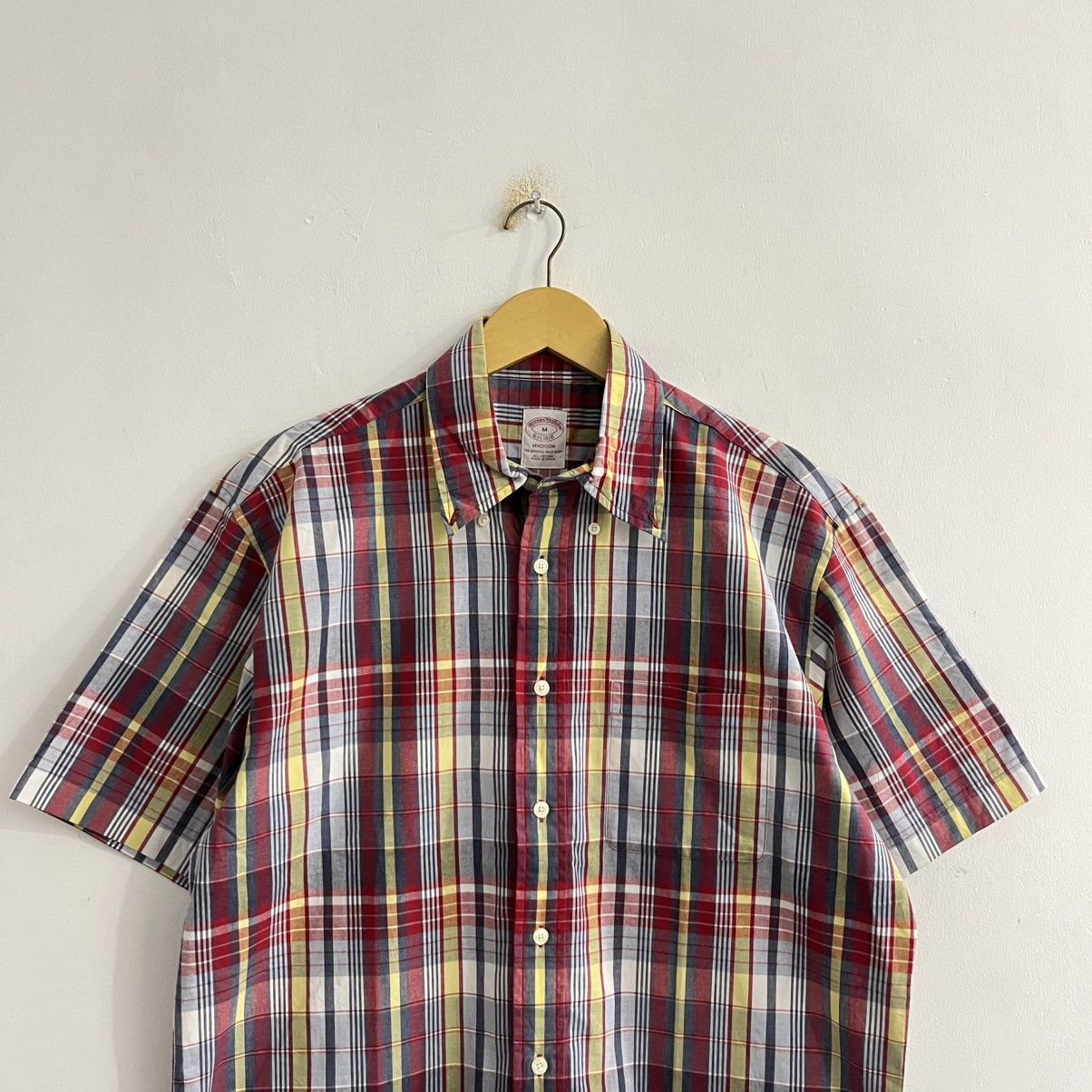 Brooks Brothers Brooks Brothers Madison Plaid Shirt Size US M / EU 48-50 / 2 - 2 Thumbnail