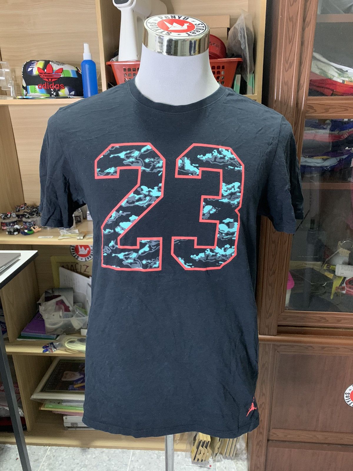 Jordan Brand × Nike Nike Air Jordan Tshirt missing wash tag Size US L / EU 52-54 / 3 - 1 Thumbnail