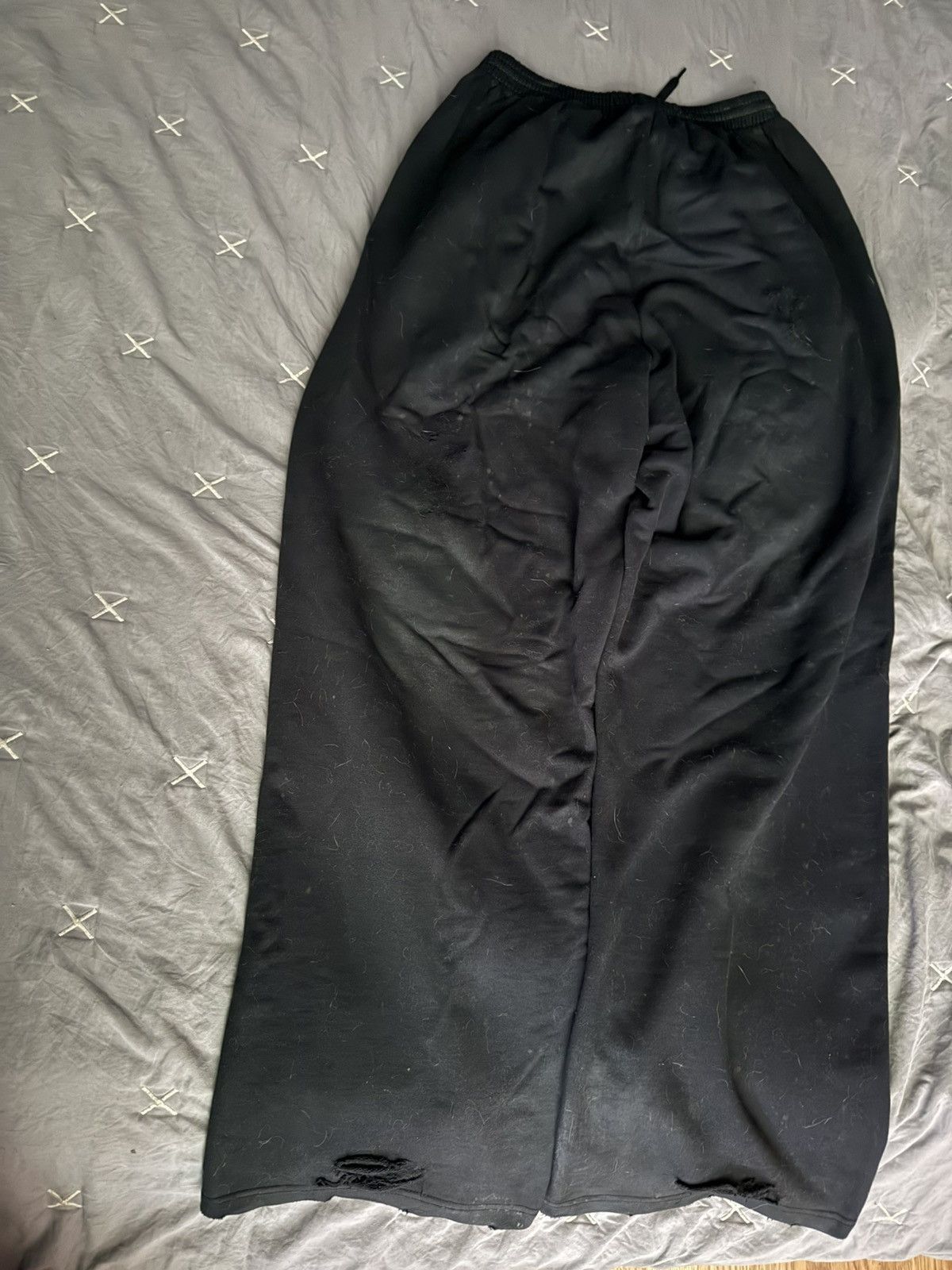 Balenciaga Skater Baggy Sweatpants in black Size US 28 / EU 44 - 2 Thumbnail