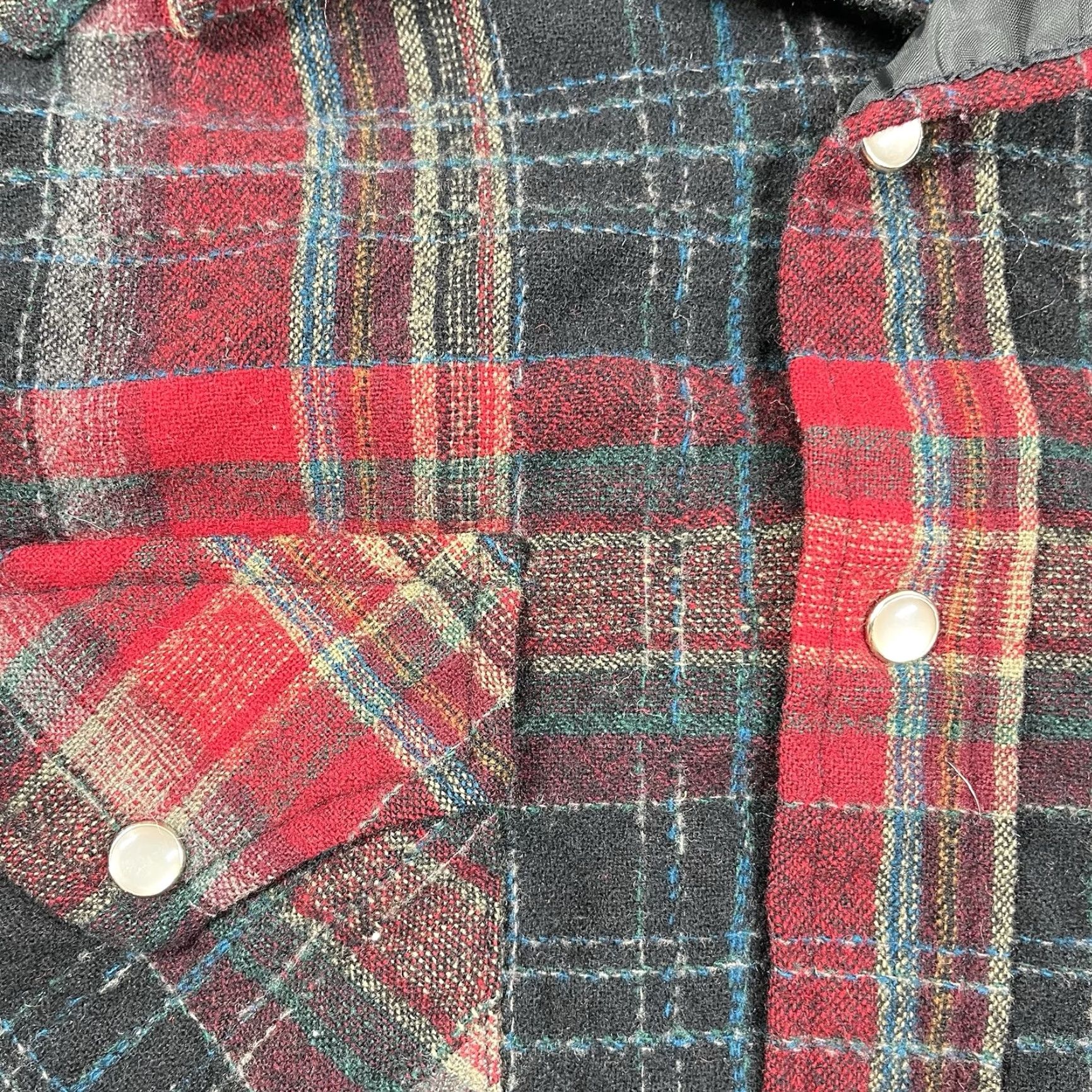 Pendleton VINTAGE Pendleton High Grade Western Wear Pearl Snap Plaid Shirt Large Mens Western 50s 60s 70s Cowboy Outdoor Size US L / EU 52-54 / 3 - 4 Thumbnail