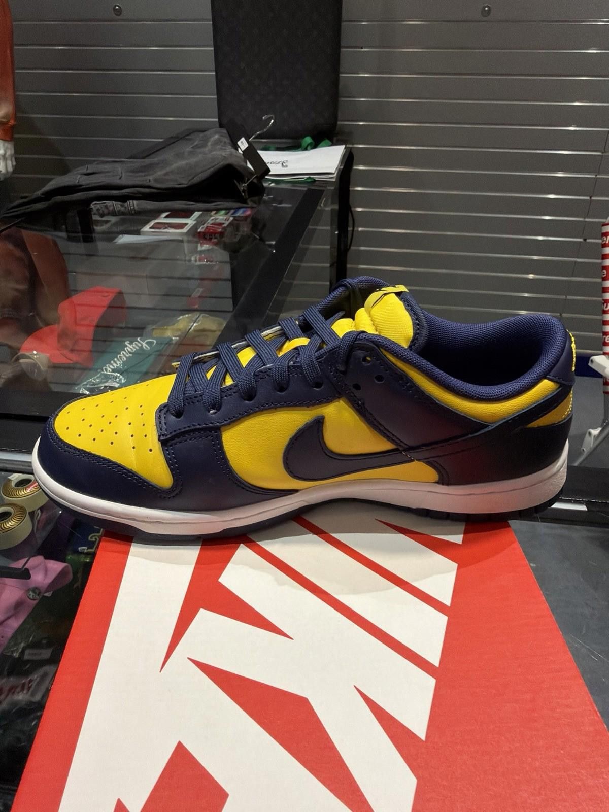 Nike Size 8.5 - Nike Dunk Low Michigan 2021 (DD1391 700) Size US 8.5 / EU 41-42 - 9 Thumbnail