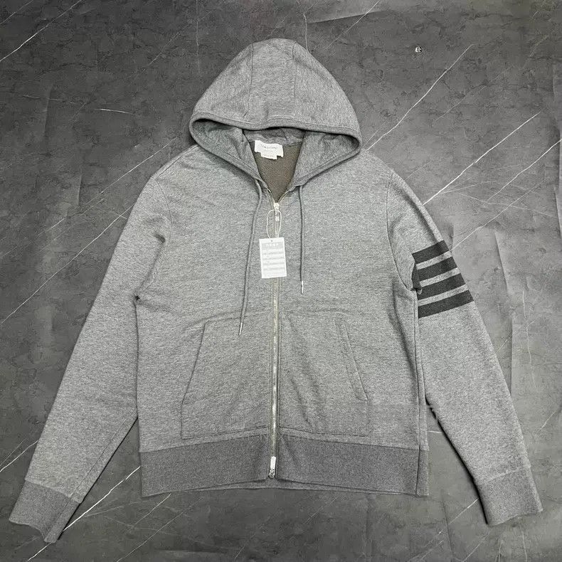 Thom Browne Thom Browne Grey Four-Stripe Hooded Zip-Up Sweatshirt Size US XL / EU 56 / 4 - 1 Thumbnail