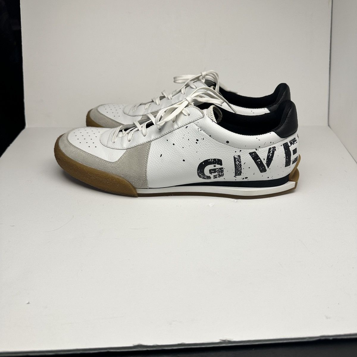 Givenchy Givenchy Men's logo "Stencil" Sneakers Size US 10.5 / EU 44 Size US 10.5 / EU 43-44 - 2 Thumbnail