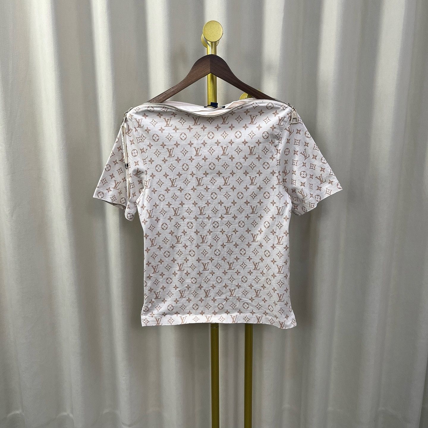 Louis Vuitton Louis Vuitton Monogram Short Sleeve T-Shirt Size S Size S / US 4 / IT 40 - 1 Thumbnail
