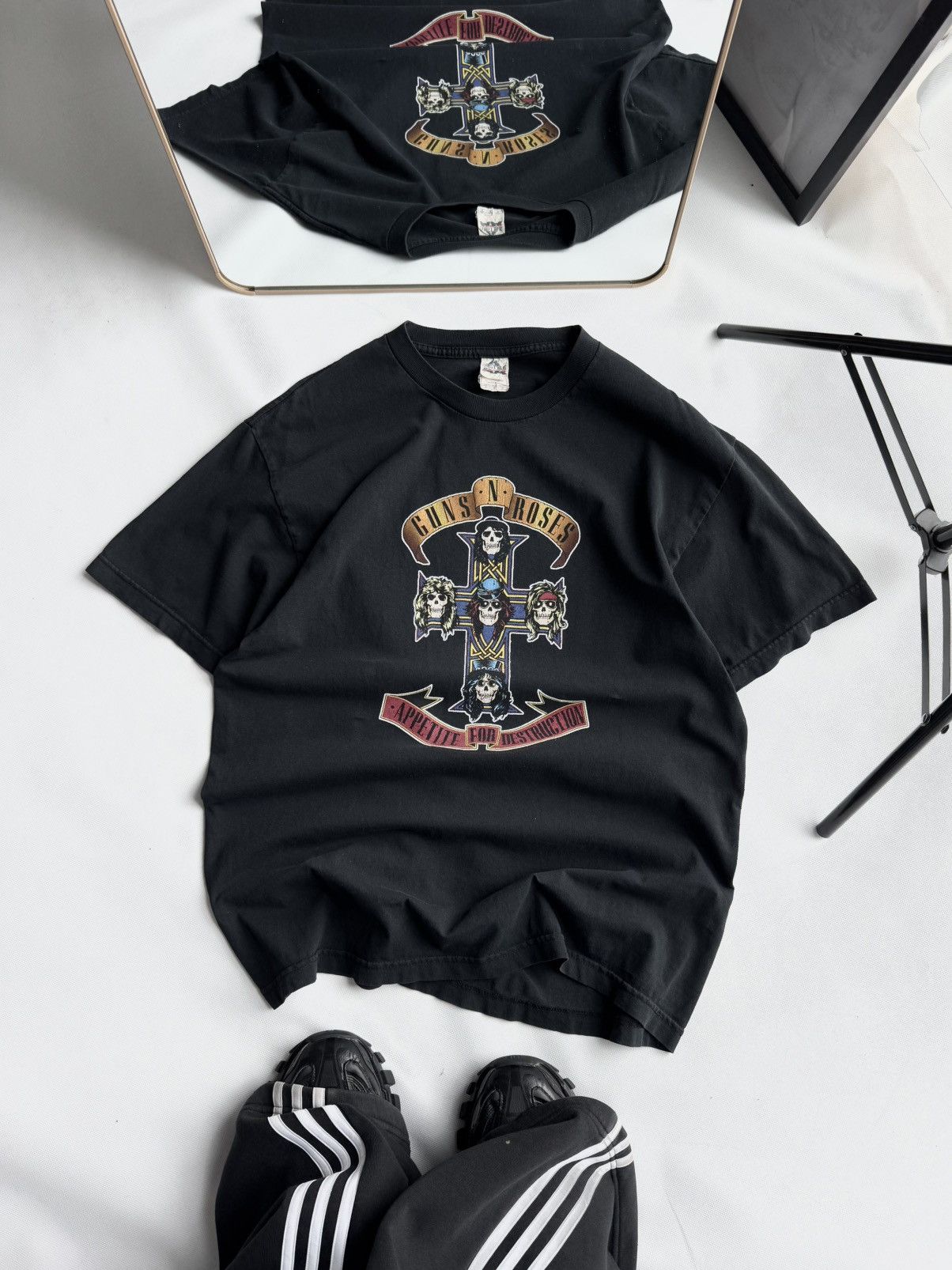 Band Tees Vintage Guns N Roses Appetite for Destruction T Shirt Size US L / EU 52-54 / 3 - 1 Thumbnail