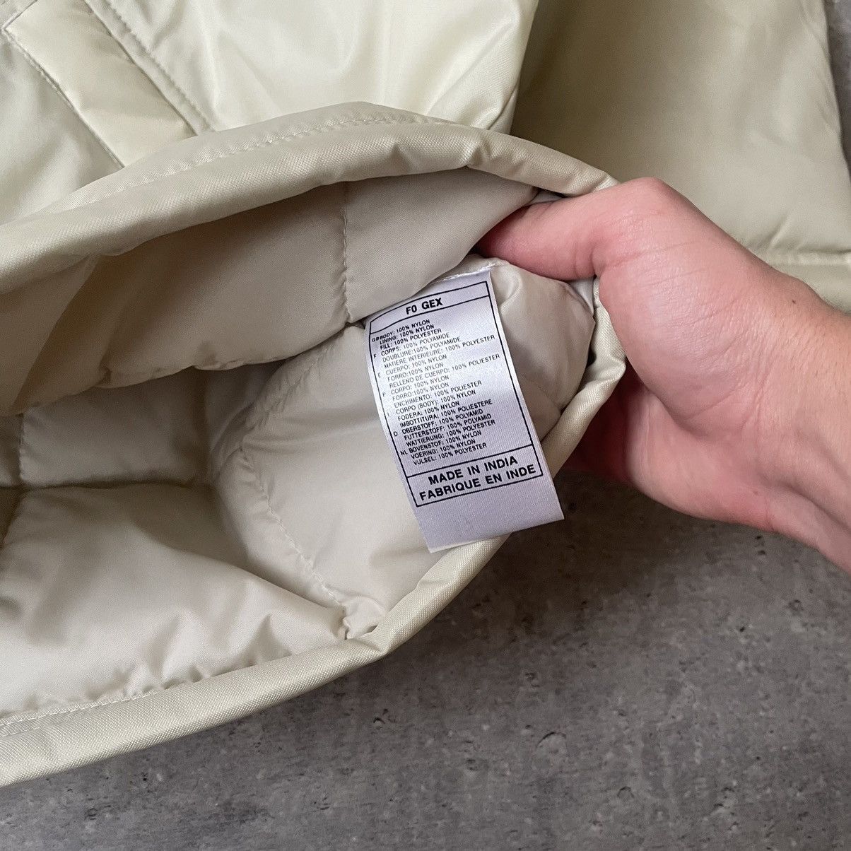 Nike Vintage Nike 90s Long Puffer Jacket Begie Big Swoosh Size US L / EU 52-54 / 3 - 5 Thumbnail