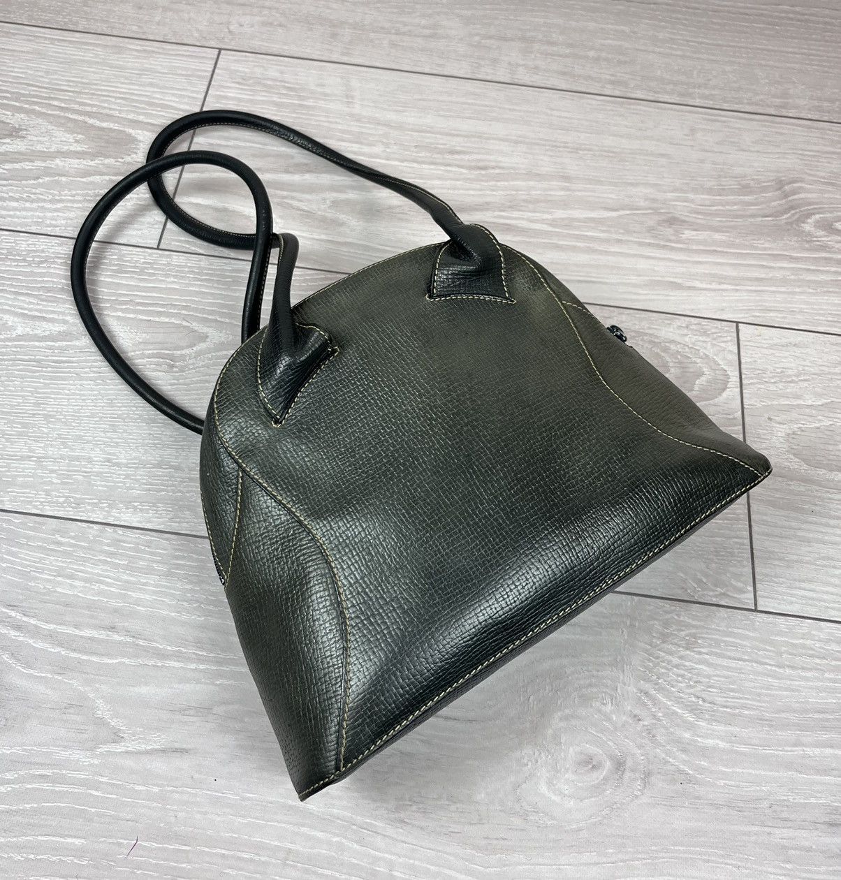 Loewe Loewe Vintage 80s Luxury Leather Shoulder Bag Womens Size ONE SIZE - 12 Thumbnail