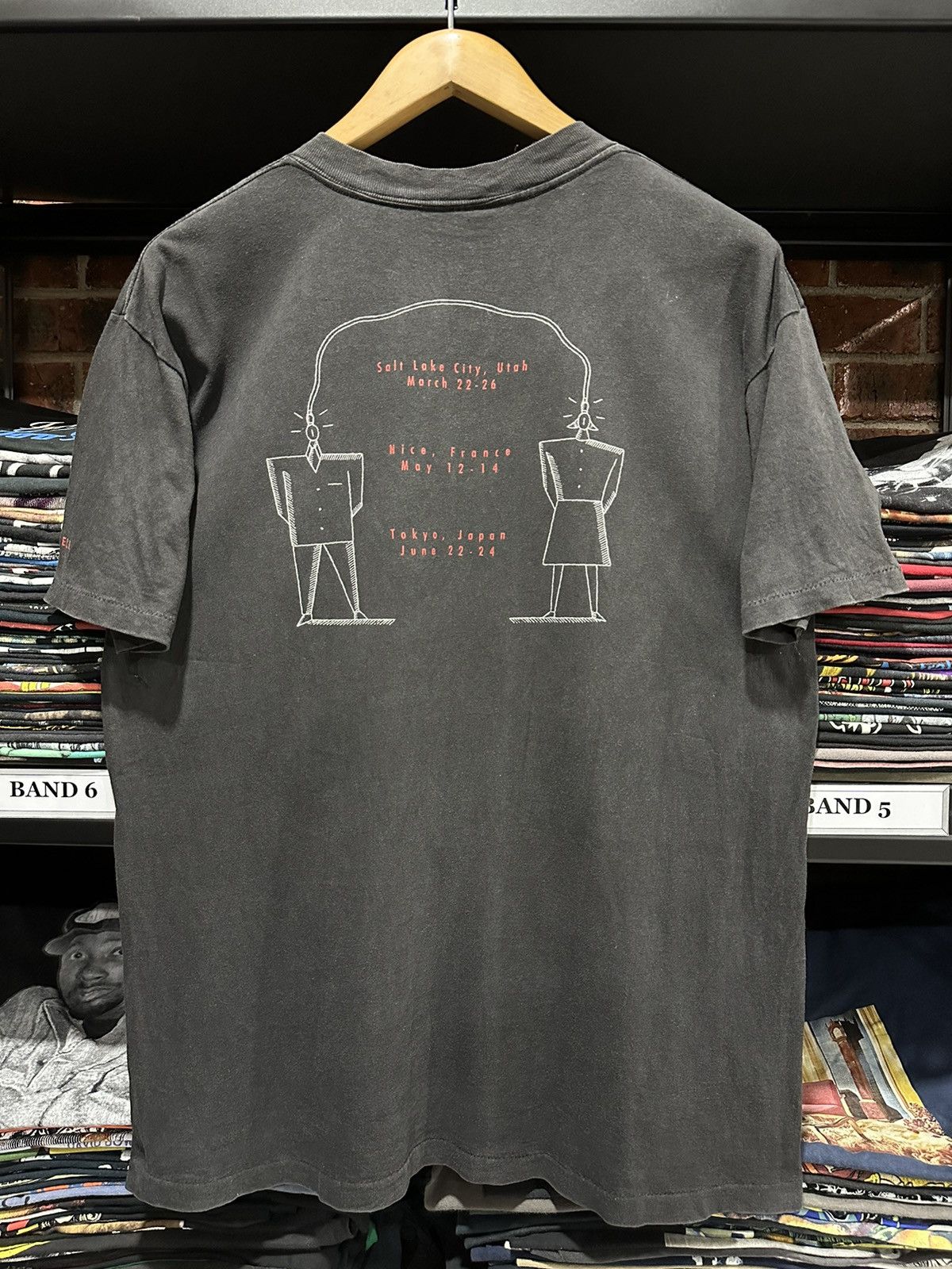 Apple × Microsoft × Vintage Vintage 90s Novell BrainShare Technical Computer Faded Tee Size US L / EU 52-54 / 3 - 2 Thumbnail