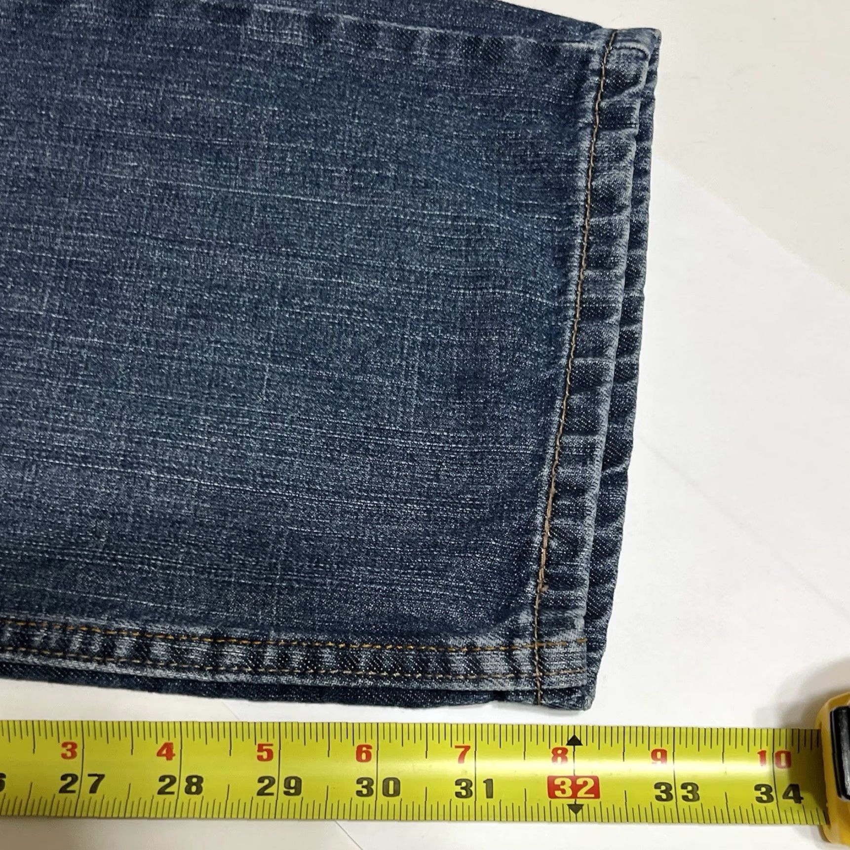 Levi's VINTAGE Levi's 569 Jeans Mens Regular 36x32 Blue Denim Straight Leg 90s 00s Y2K Size US 36 / EU 52 - 6 Thumbnail