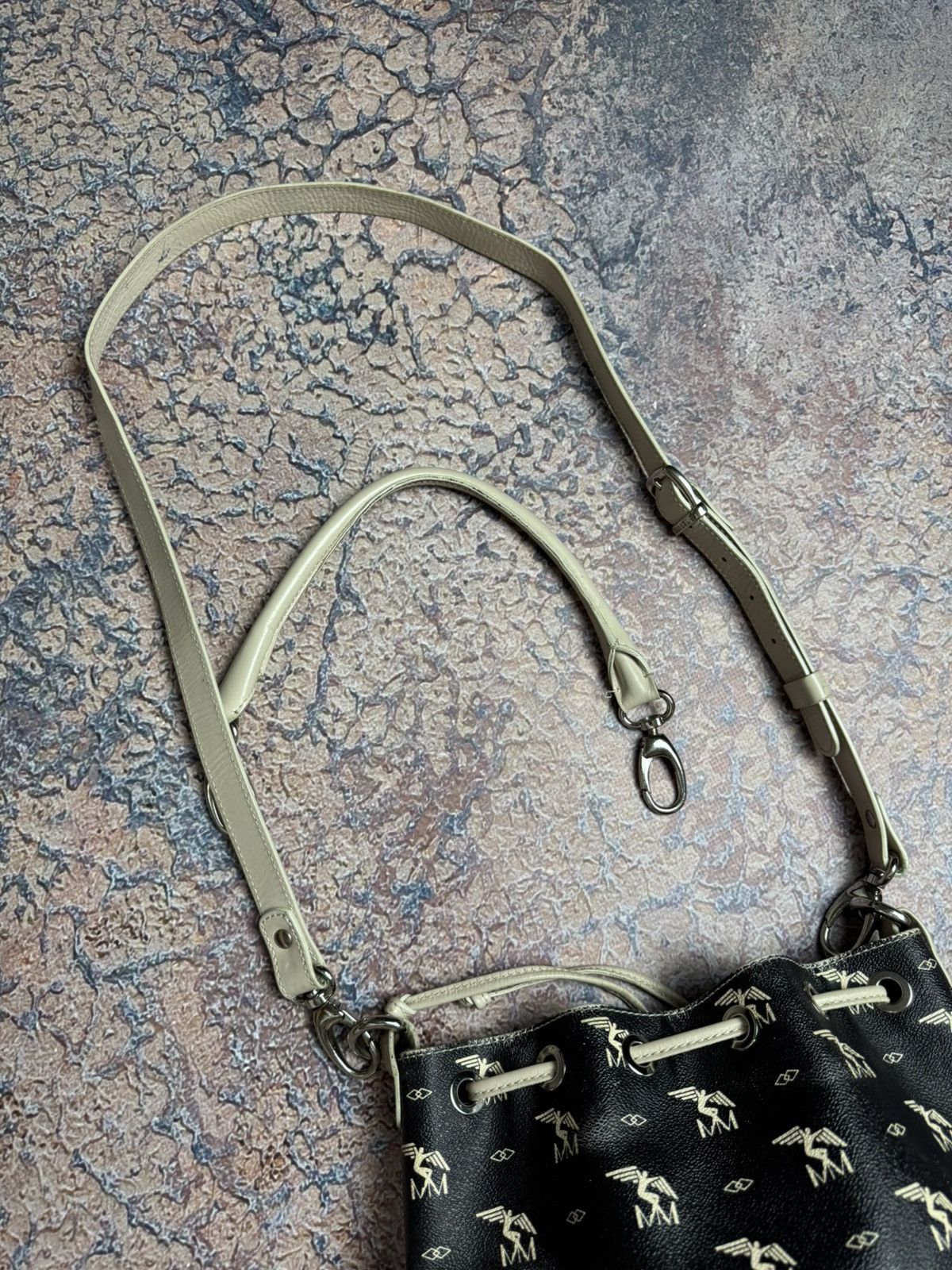 Leather MAISON MOLLERUS Ostrich Leather Bucket Bag Luxury Size ONE SIZE - 10 Thumbnail