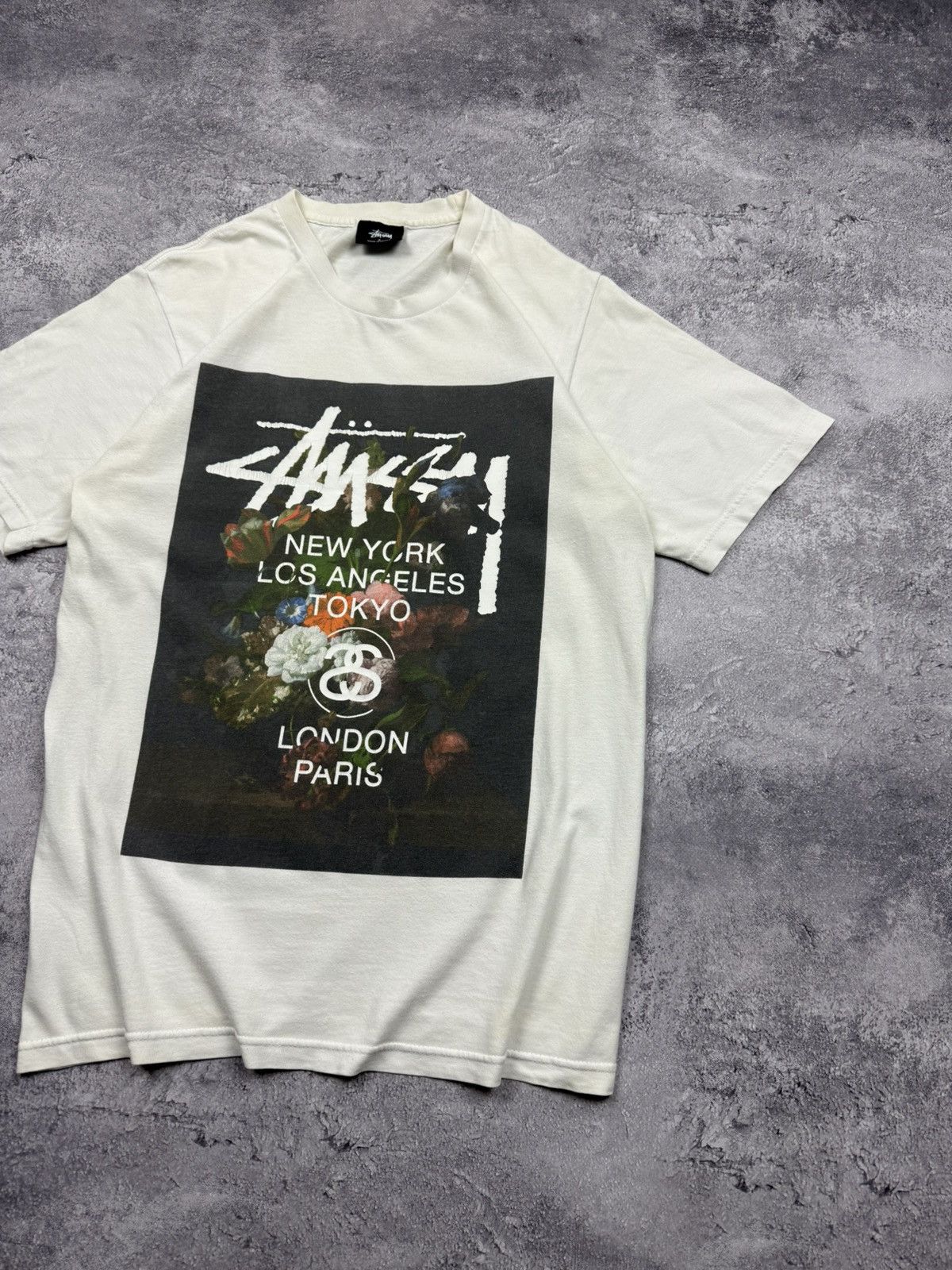Stussy Stussy World Tour Flowers Big Logo Y2K T-Shirt Rare Size US S / EU 44-46 / 1 - 4 Thumbnail