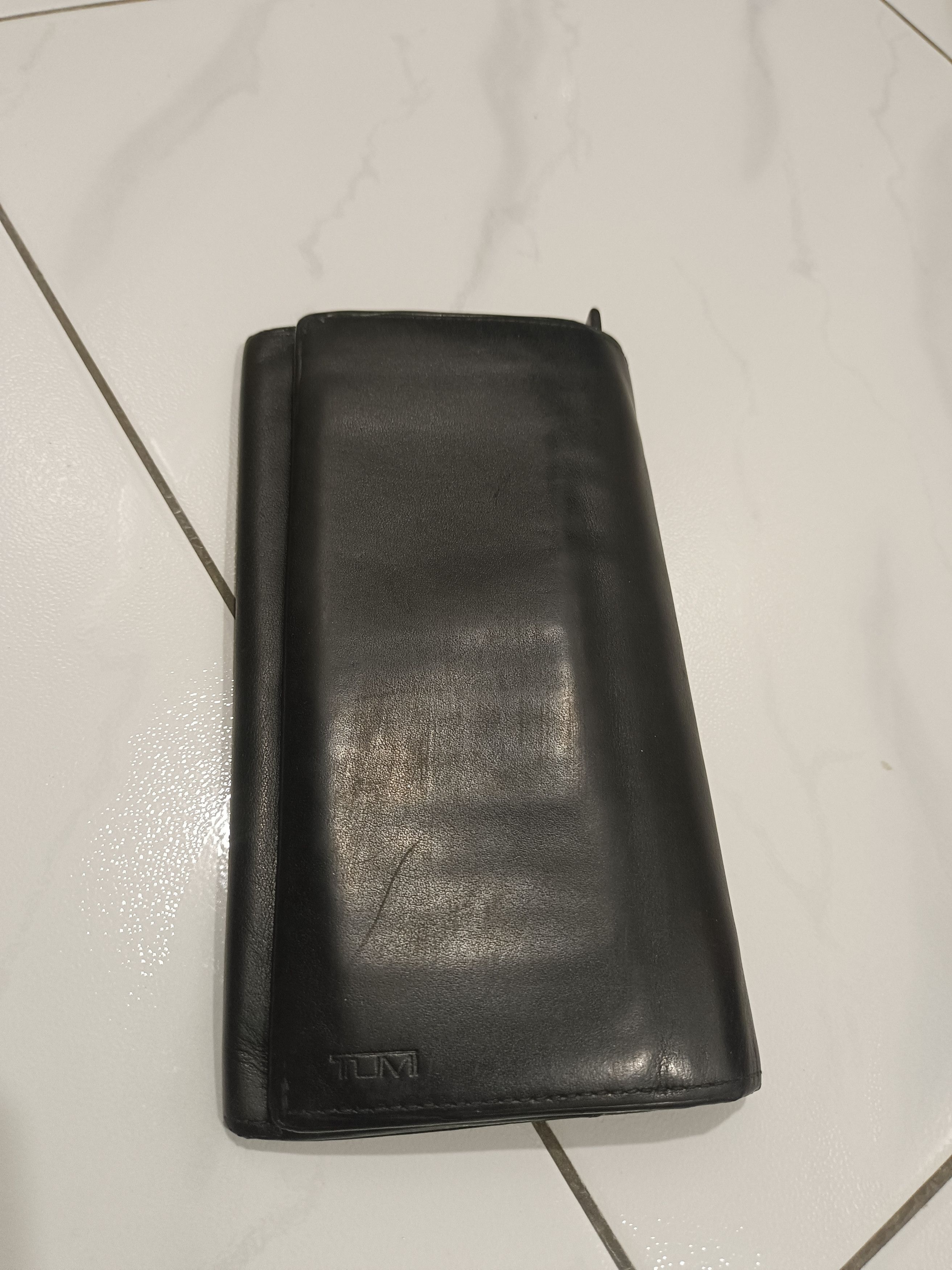 Tumi Tumi Nassau Leather Breast Pocket Wallet Size ONE SIZE - 1 Thumbnail