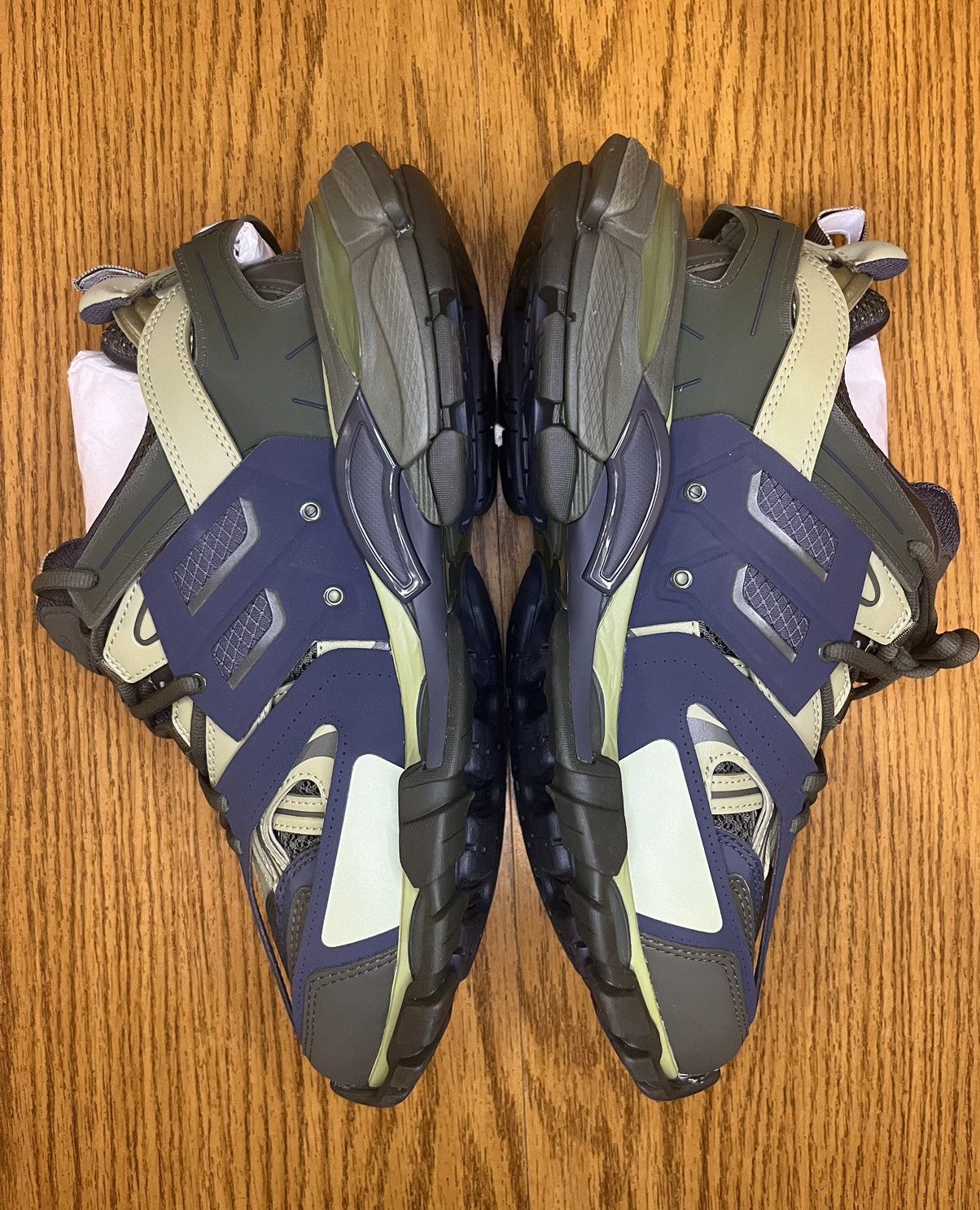 Balenciaga Balenciaga Track Sneaker (Green/Navy) Size US 8 / EU 41 - 4 Thumbnail