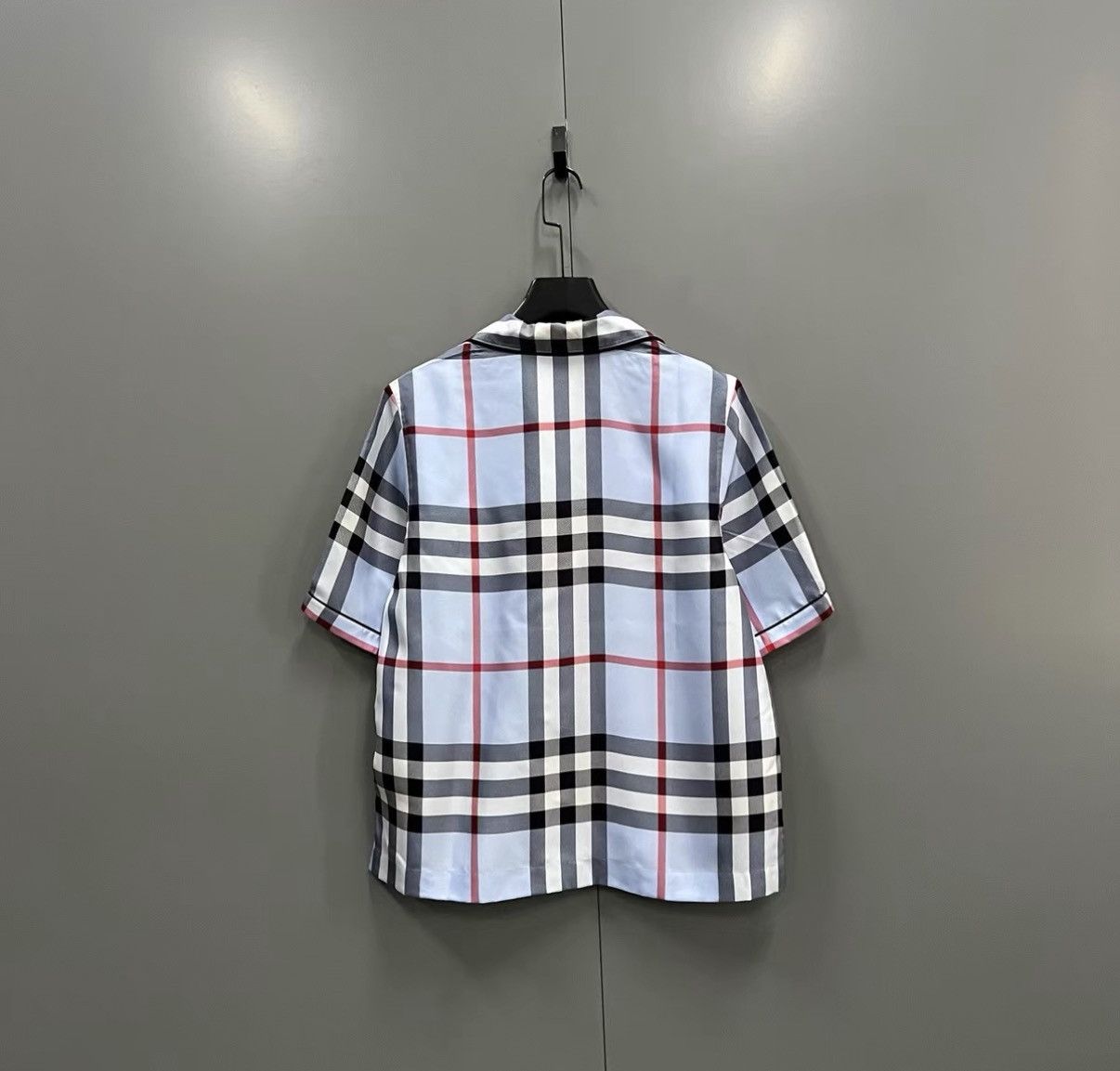 Burberry Burberry Light Blue Check Short-Sleeve Shirt J41 Size XS / US 0-2 / IT 36-38 - 2 Thumbnail