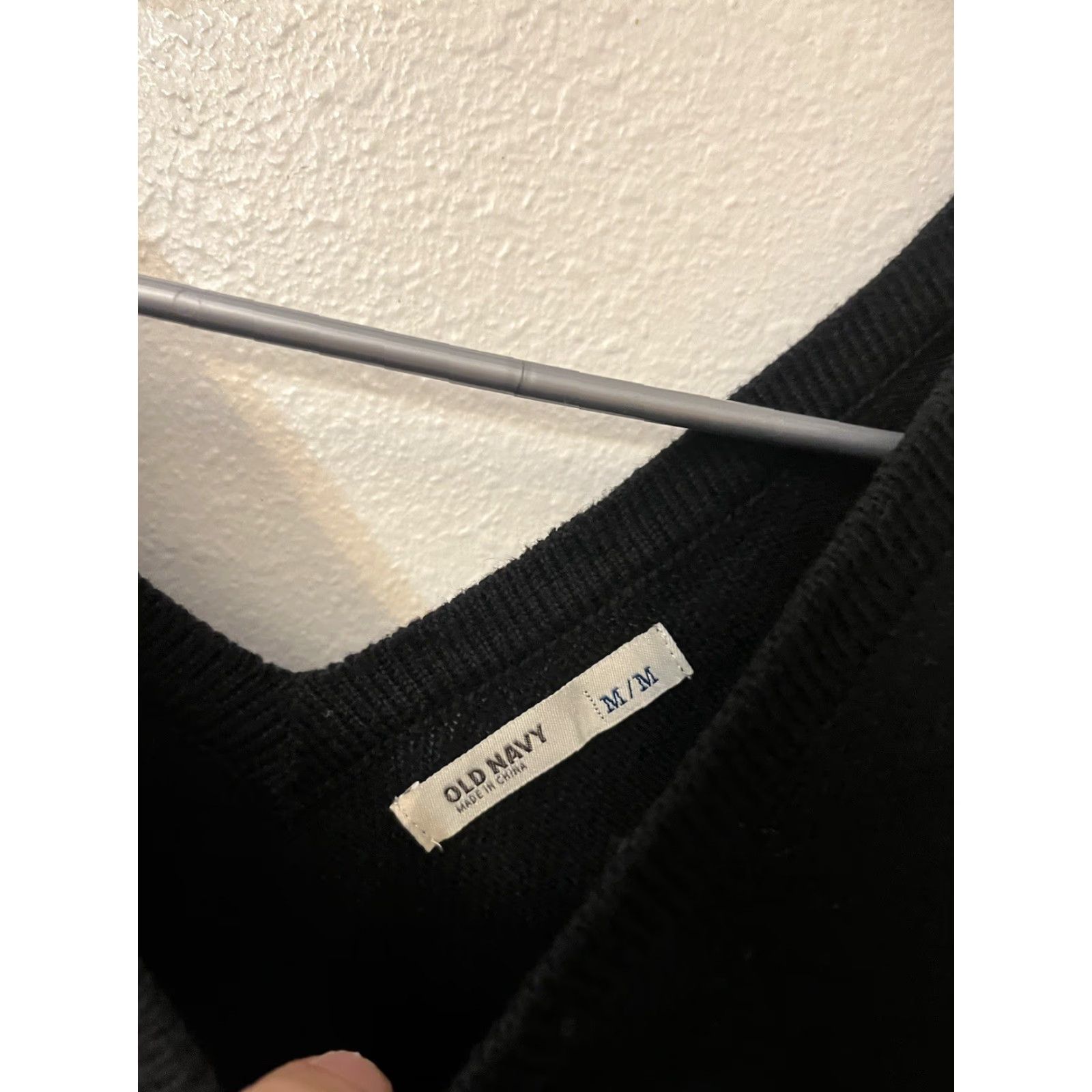Old Navy Old Navy Women's Black V-Neck Long Sleeve Knit Sweater Size M Size M / US 6-8 / IT 42-44 - 3 Thumbnail