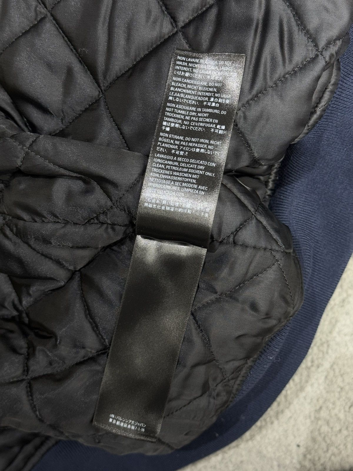 Balenciaga Balenciaga 21fw bomber Size US XXS / EU 40 - 8 Thumbnail