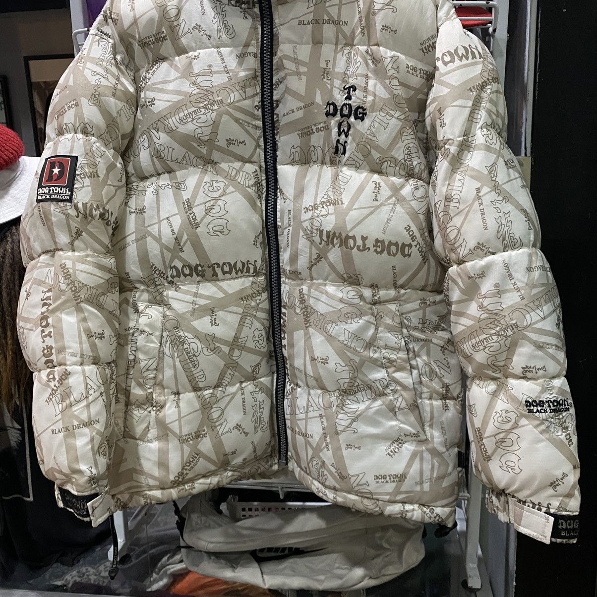 Dogtown Fullprint Dogtown Puffer Jacket Size US L / EU 52-54 / 3 - 5 Thumbnail