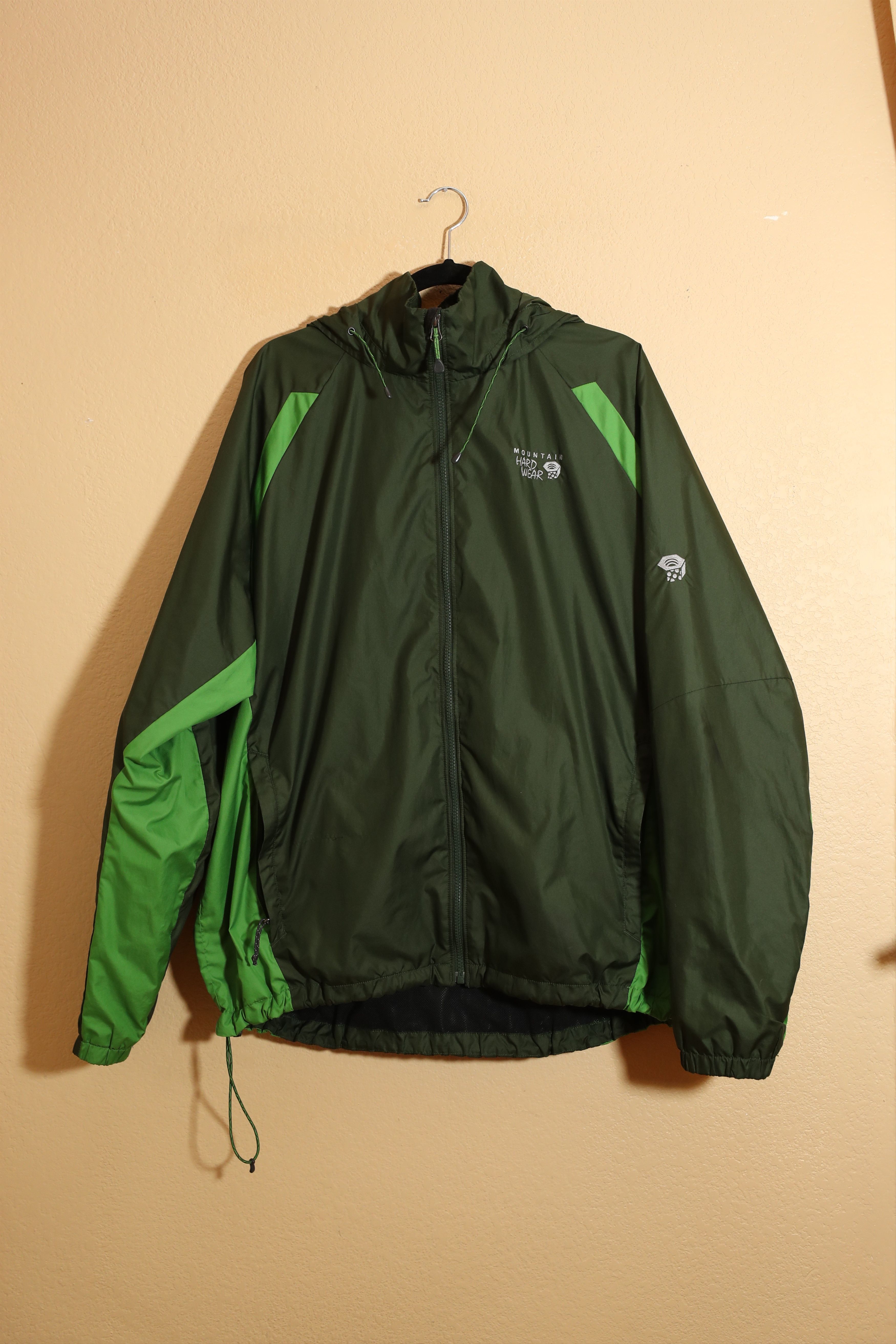 Mountain Hardwear Mountain Hardwear Full Zip Windrush Jacket Windbreaker (XL) Size US XL / EU 56 / 4 - 1 Thumbnail