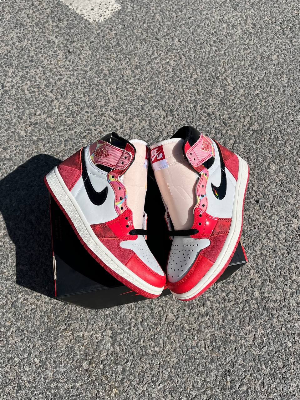 Jordan Brand Air Jordan 1 OG Across Spider Verse New Chapter DV1748-601 Size US 4.5 / IT 34.5 - 4 Thumbnail