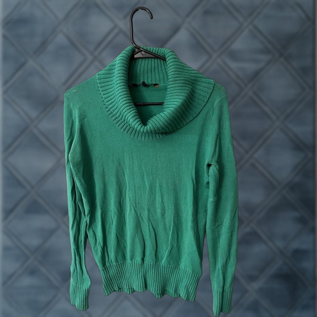 Bcbgmaxazria BCBGMAXAZRIA Sweater Women Medium Green Cowl Neck Semi Fit Fancy Long Sleeve Size M / US 6-8 / IT 42-44 - 1 Thumbnail
