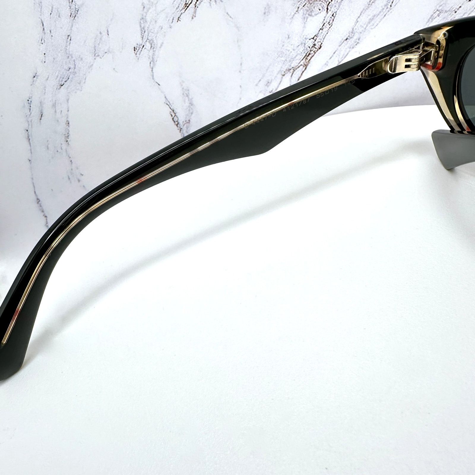 Burberry New Burberry Sunglasses Black Vintage Check Oval Gold Logo Size ONE SIZE - 8 Thumbnail
