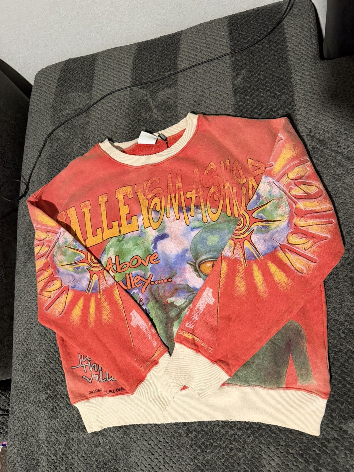 Vale Vale forever red Alien crewneck Size US L / EU 52-54 / 3 - 2 Thumbnail
