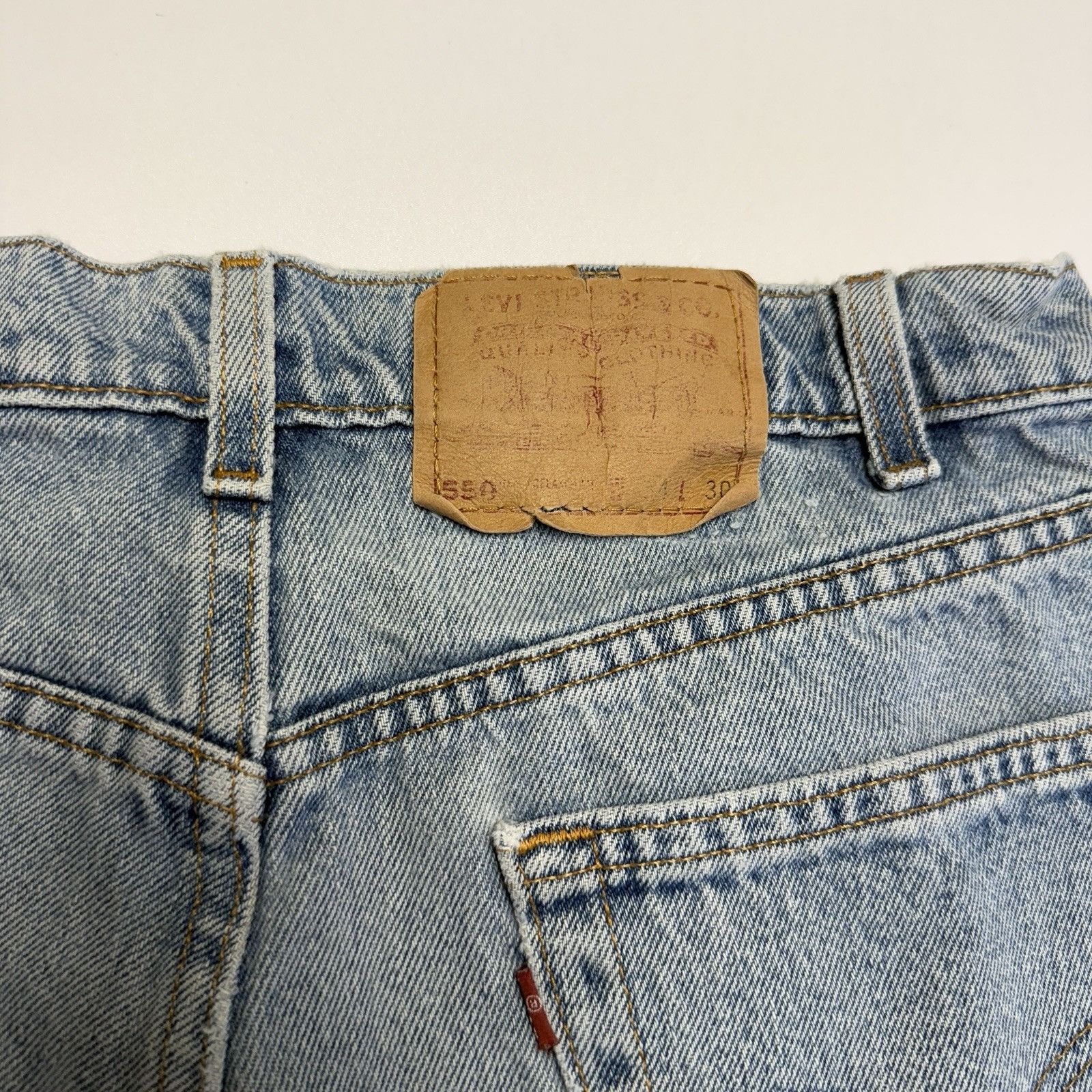 Levi's Vintage Levi's 550 Jeans Mens 31x29 Blue Relaxed USA Size US 31 - 6 Thumbnail