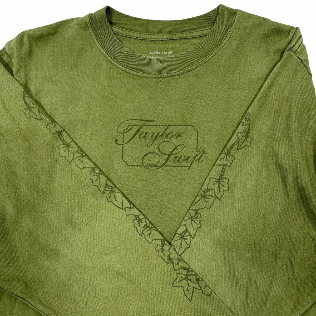 Other taylor swift evermore ALBUM tee long sleeve Size XXL / US 16-18 / IT 52-54 - 3 Thumbnail