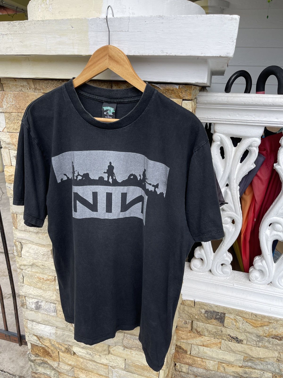 Band Tees SUN FADED🔥Rare🔥Vtg Nine Inch Nails Band T Shirt Size US L / EU 52-54 / 3 - 3 Thumbnail