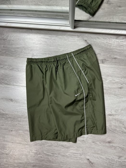 Vintage nike nylon shorts hot sale