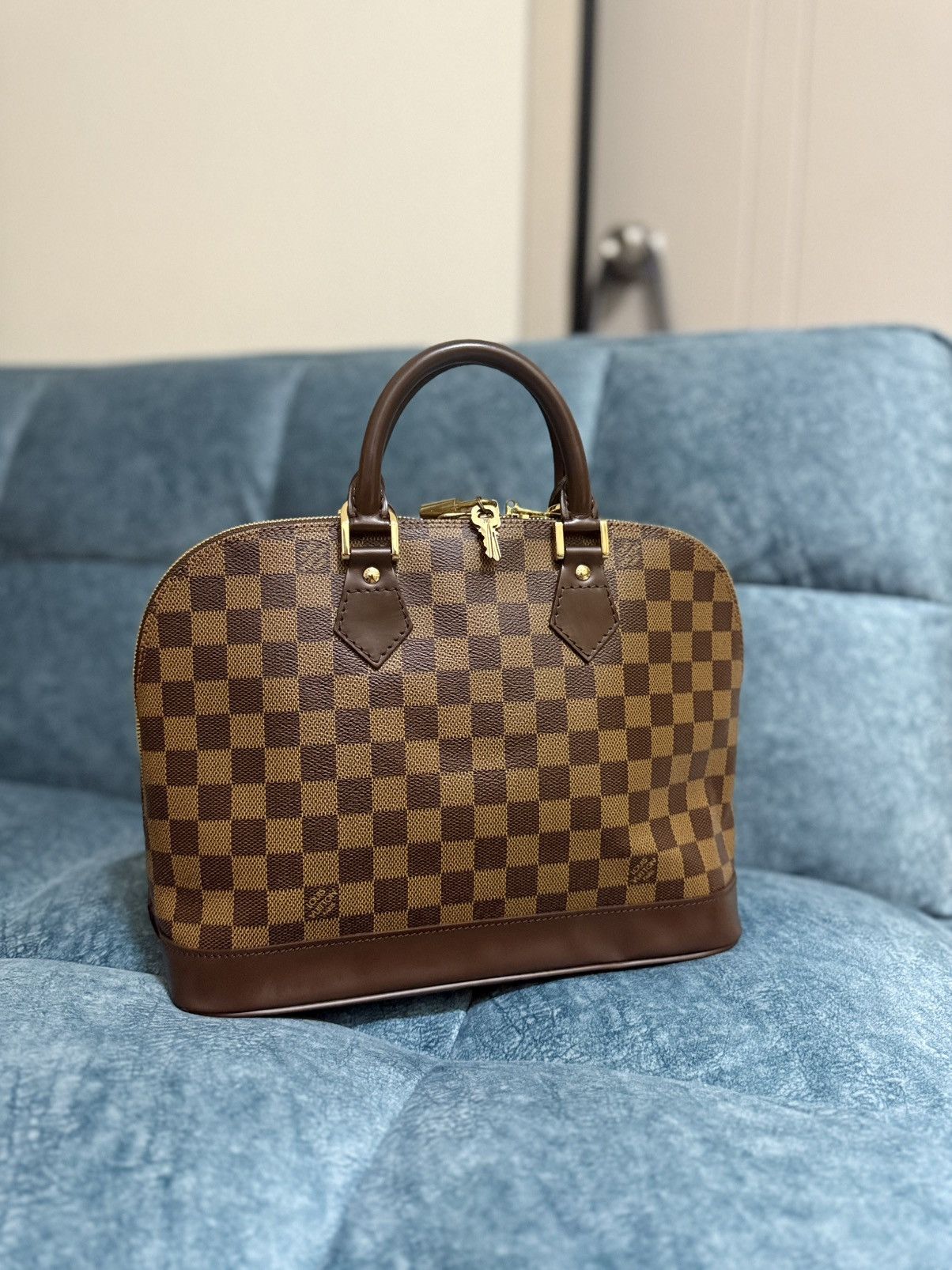 Louis Vuitton Louis Vuitton Alma Damier 30 Size ONE SIZE - 1 Thumbnail