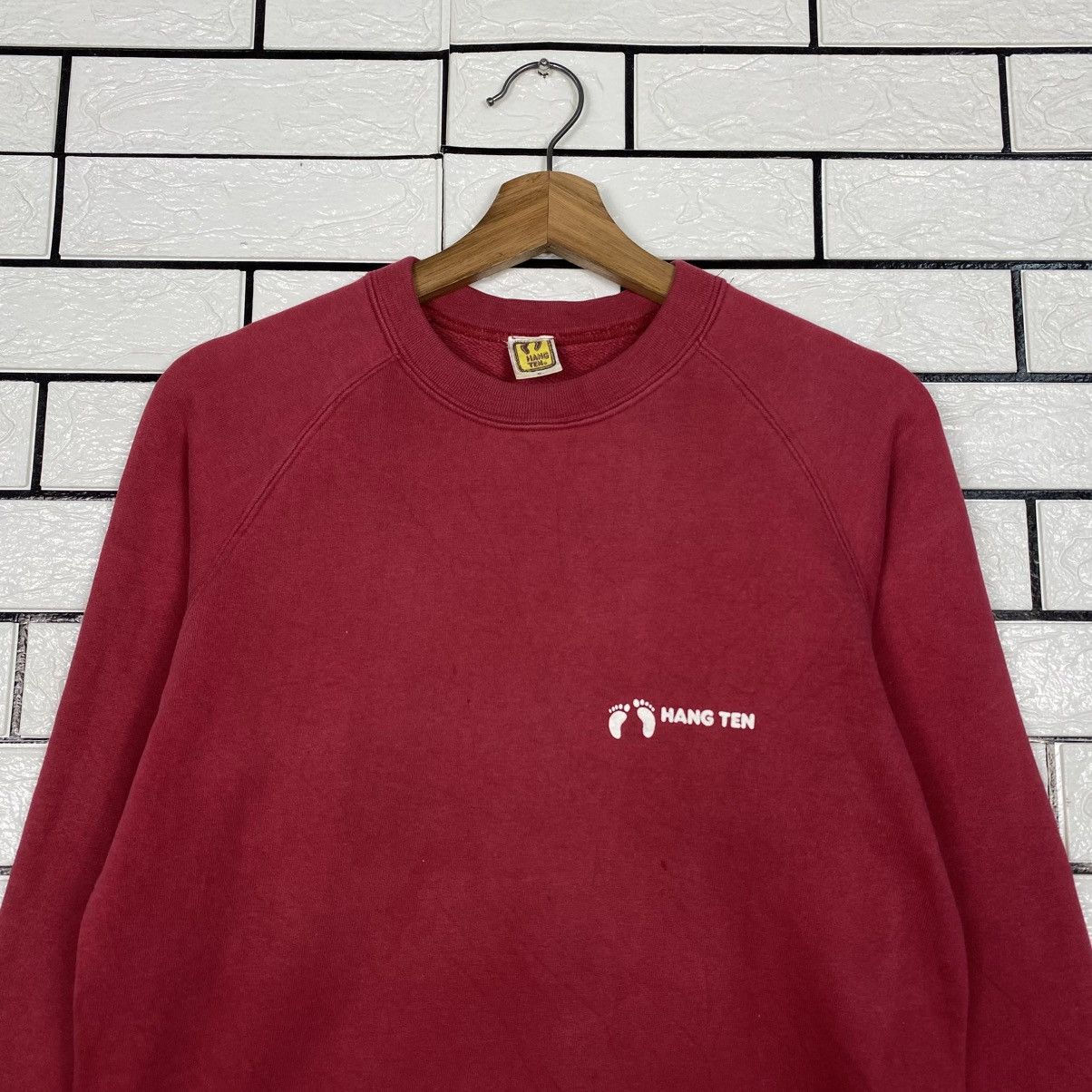 Japanese Brand Vintage Sweatshirt Hang Ten Big Log Size US S / EU 44-46 / 1 - 4 Thumbnail