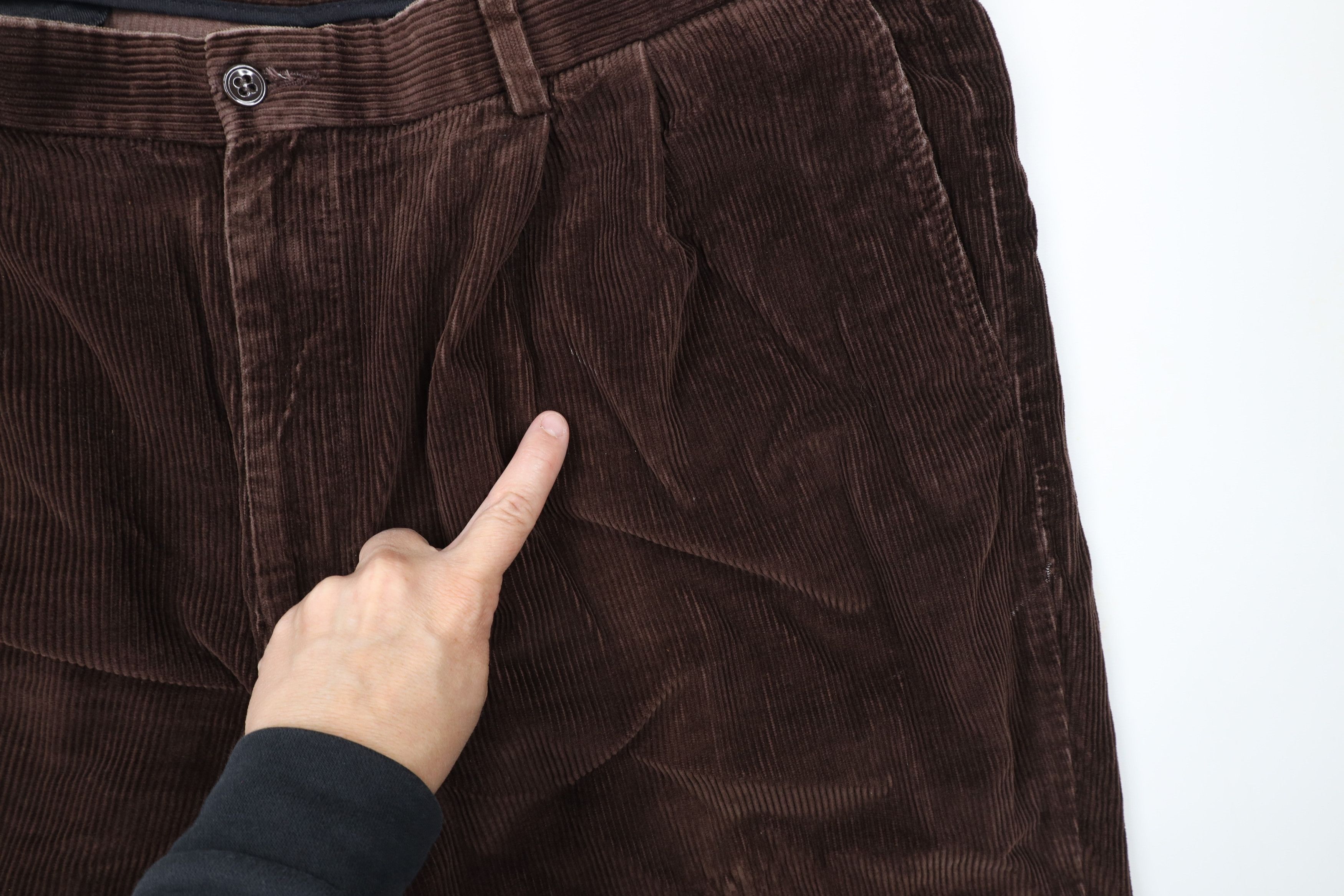 Vintage Vintage 90s Streetwear Pleated Wide Leg Corduroy Pants Size US 42 / EU 58 - 5 Thumbnail