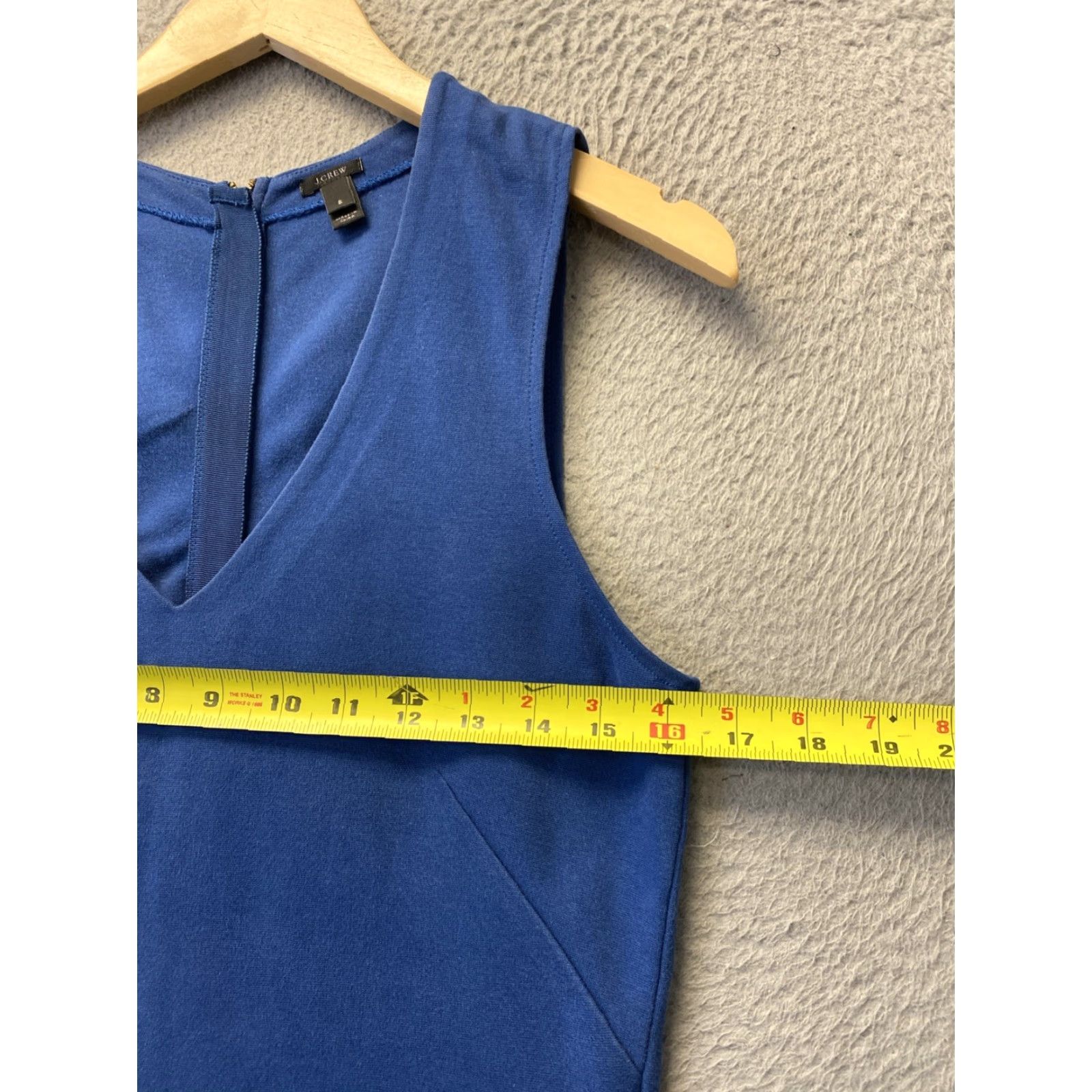 J.Crew VINTAGE J.CREW Sleeveless Tank Shirt Womens Size S Blue Indigo V-Neck Slim Fit Tang Shirt? Size S / US 4 / IT 40 - 3 Thumbnail