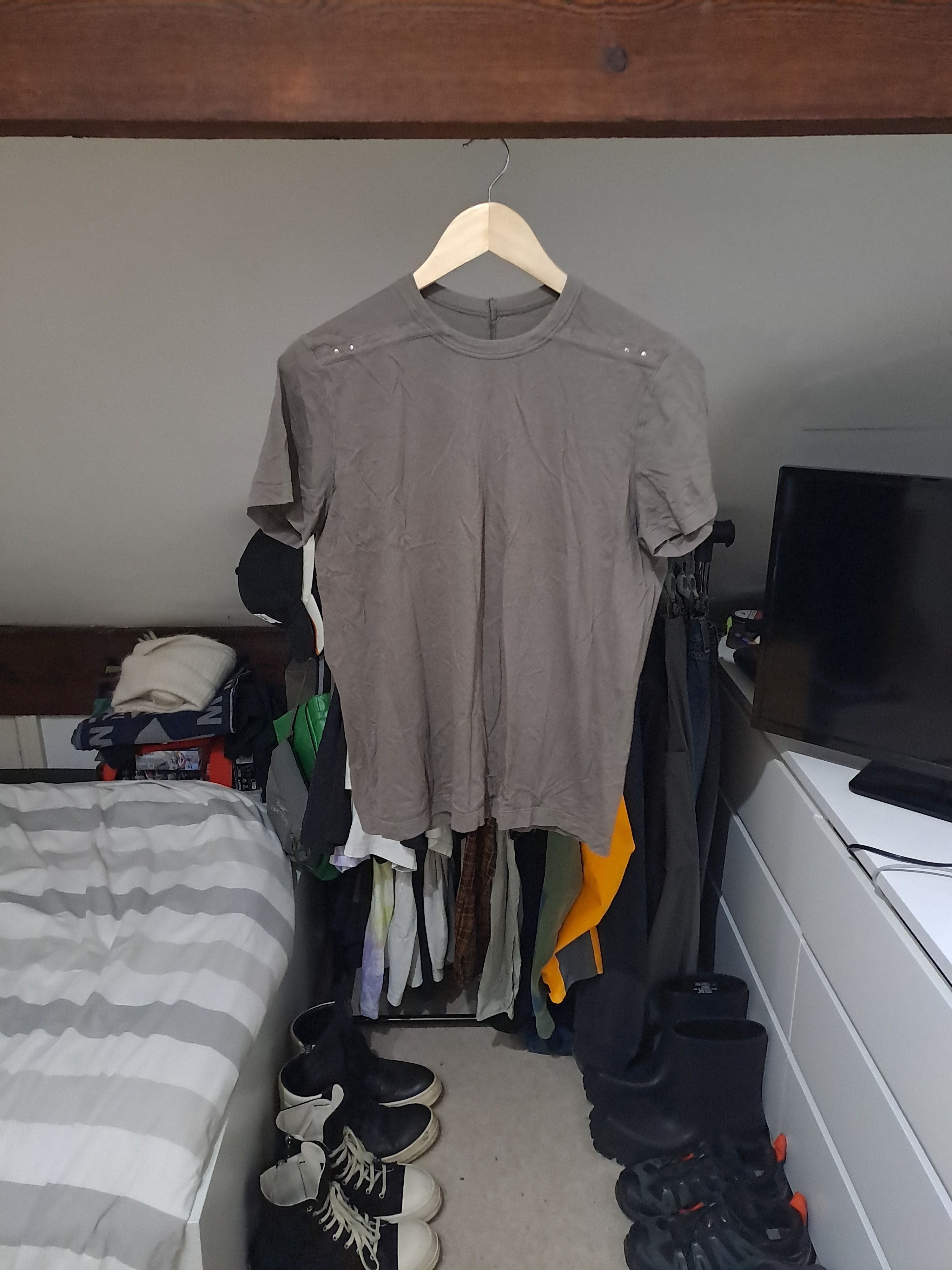Rick Owens Rick Owens Dust Riveted Level T-Shirt Size US M / EU 48-50 / 2 - 1 Thumbnail