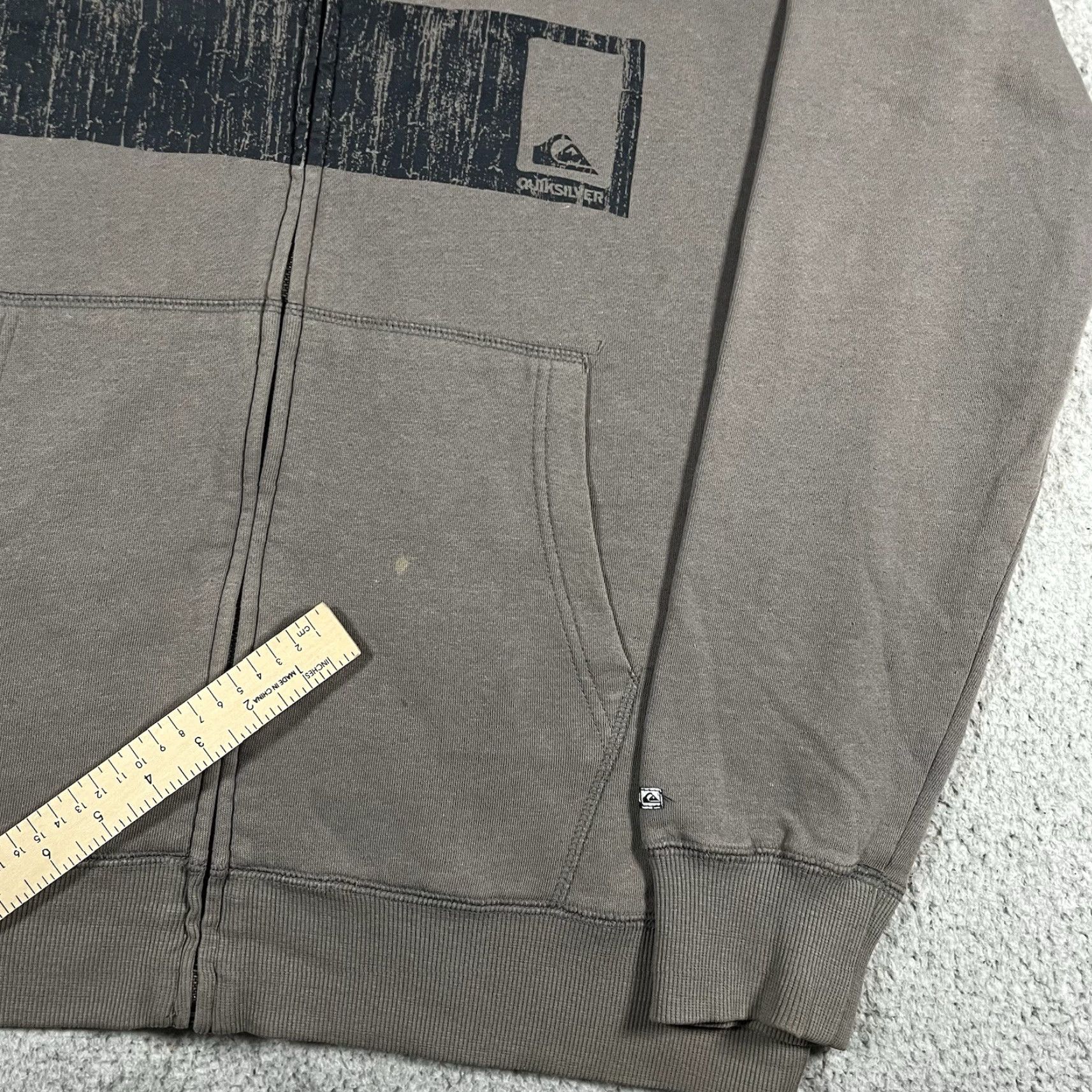 Quiksilver VINTAGE Quiksilver Hoodie Mens M Full Zip Surf Skate Grunge Sweatshirt Gray 90s Retro Logo Pockets Hooded Zipper Size US M / EU 48-50 / 2 - 3 Thumbnail