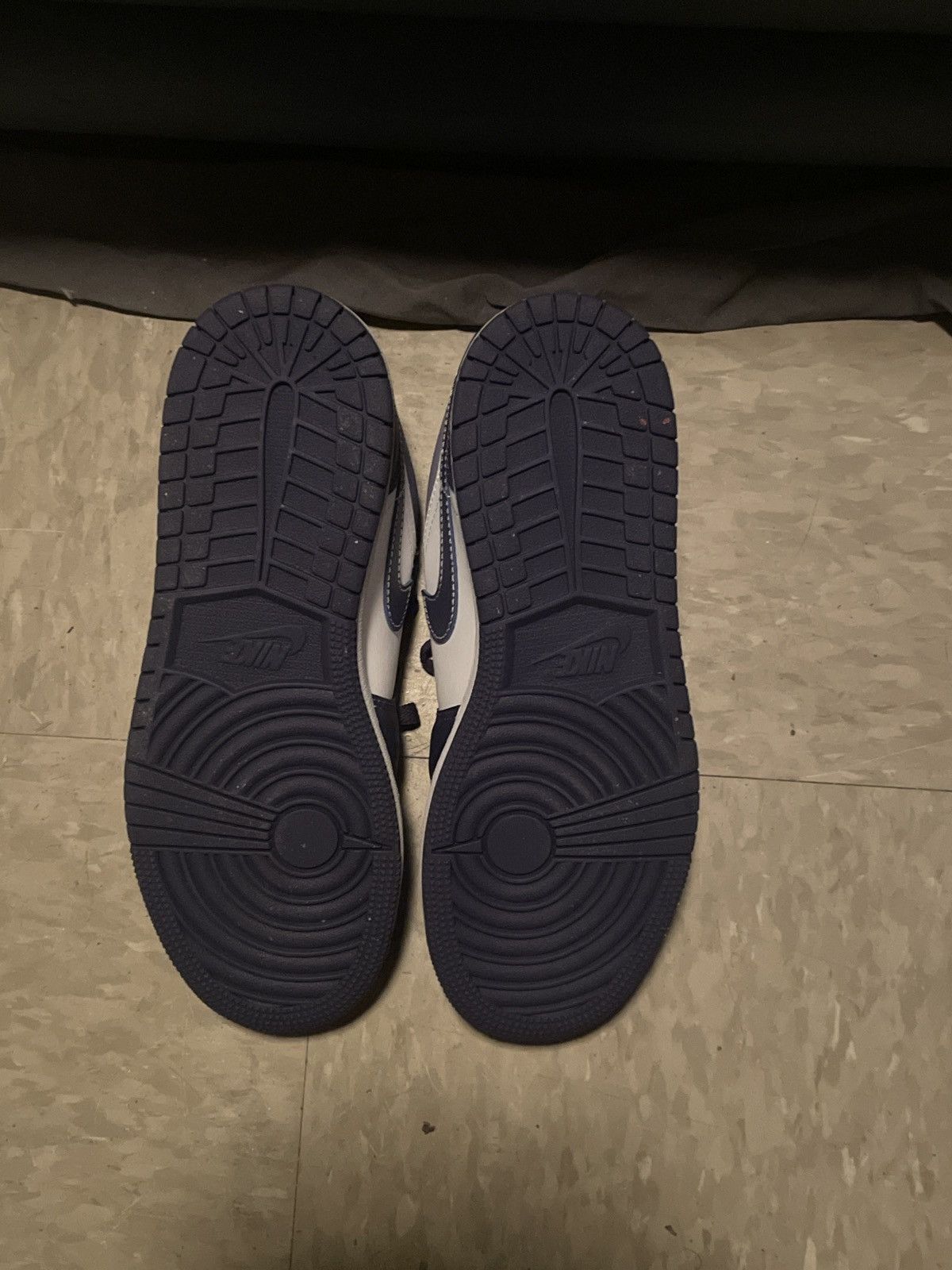 Jordan Brand Jordan 1 low sky j purple Size US 7 / EU 40 - 8 Thumbnail