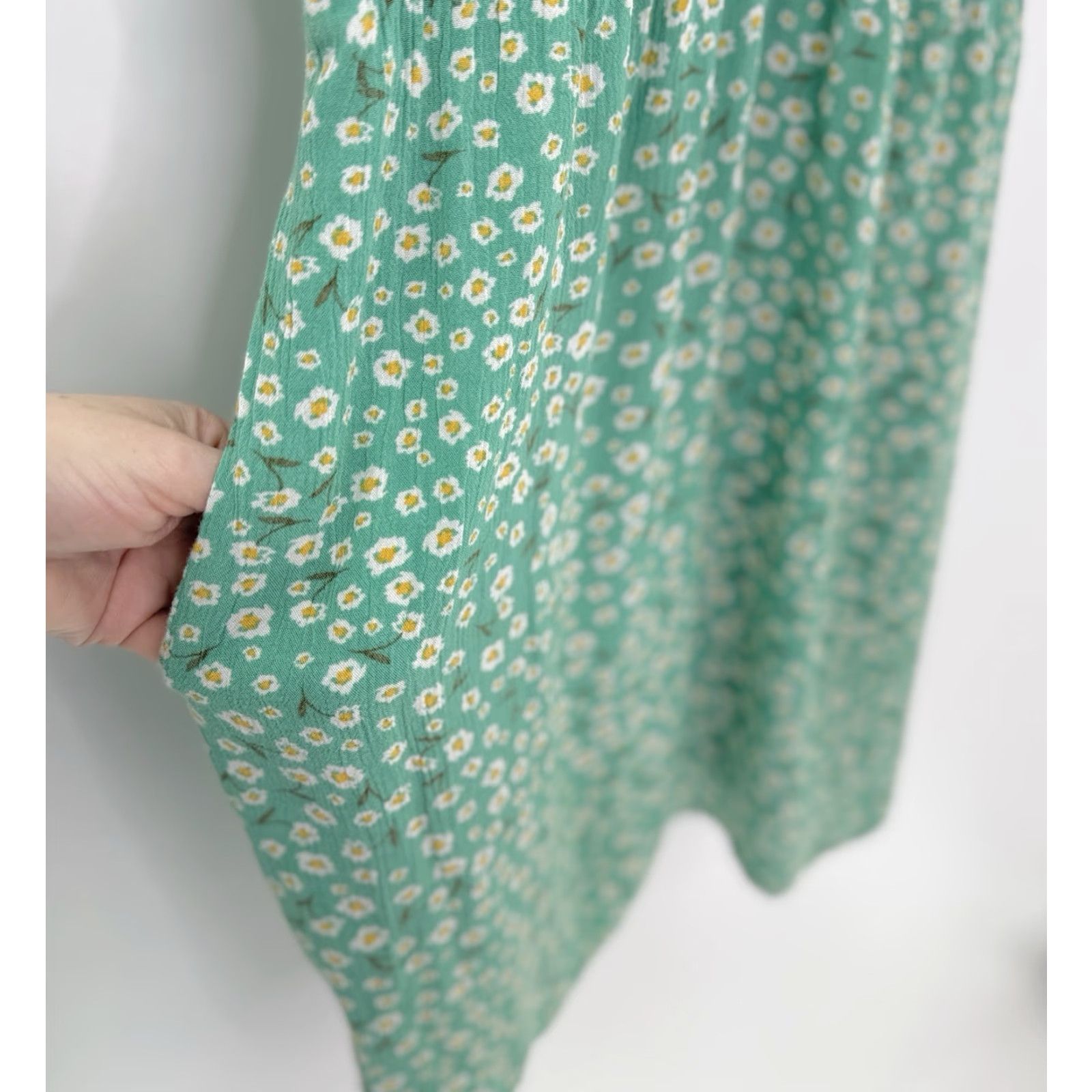 Vintage a.n.a Women's Mint Green Floral Sleeveless Dress M Beachy Coastal Summer Dress Cat: Dress Shirt? (Keep consistent) Size M / US 6-8 / IT 42-44 - 5 Thumbnail