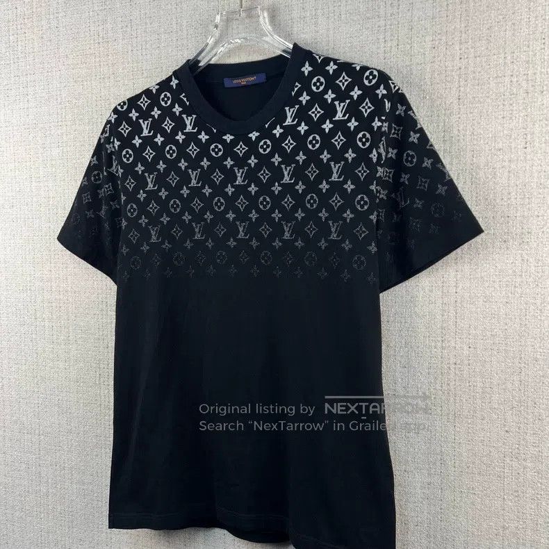 Louis Vuitton Louis Vuitton Logo Gradient Casual Round Neck Short Sleeve Size US M / EU 48-50 / 2 - 3 Thumbnail