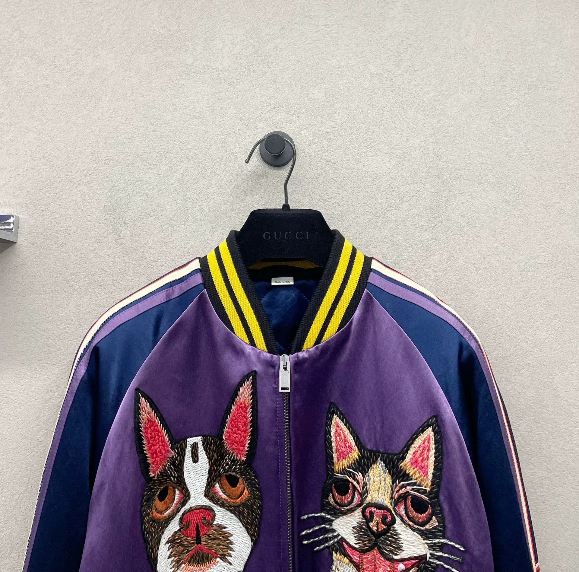 Gucci gucci embroidered purple bomber jacket unisex Size US L / EU 52-54 / 3 - 4 Thumbnail