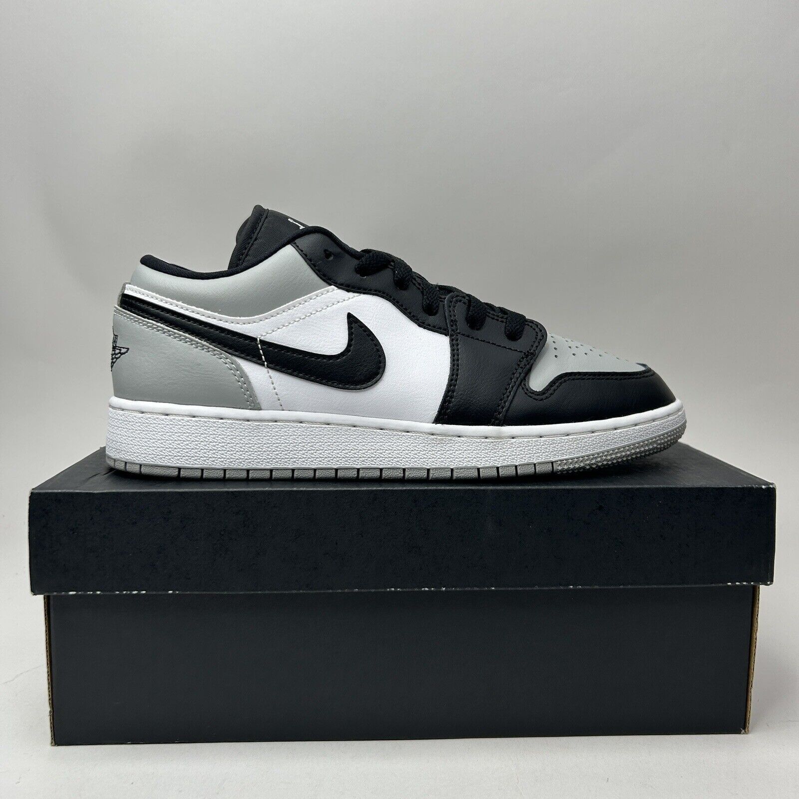 Nike Nike Air Jordan 1 Low Retro GS “Shadow Toe/Light Smoke Grey” Size US 8 / IT 38 - 5 Thumbnail