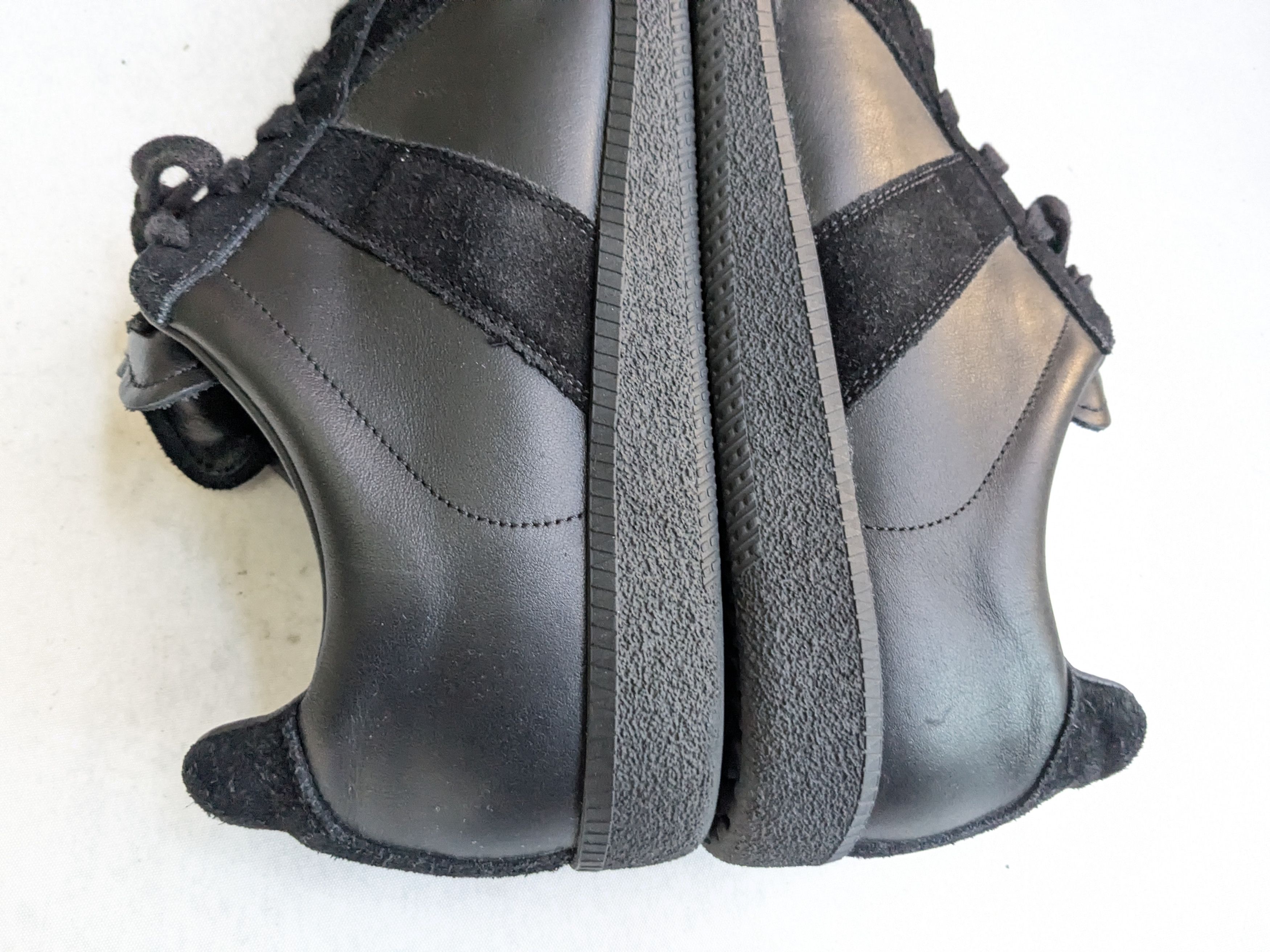 Maison Margiela Maison Margiela GAT Replica Black 10 43 Low Tops Size US 10 / EU 43 - 13 Thumbnail
