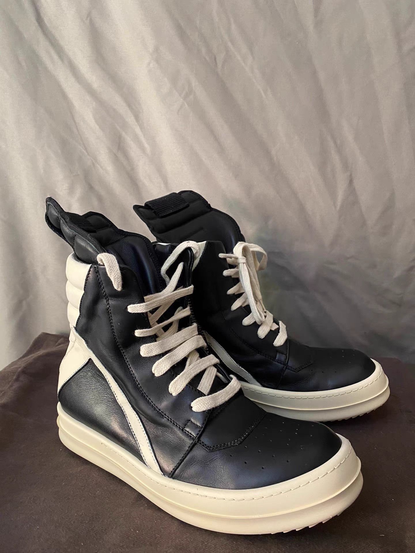 Rick Owens Rick Owens Mainline Triangle Size US 7 / IT 37 - 2 Thumbnail