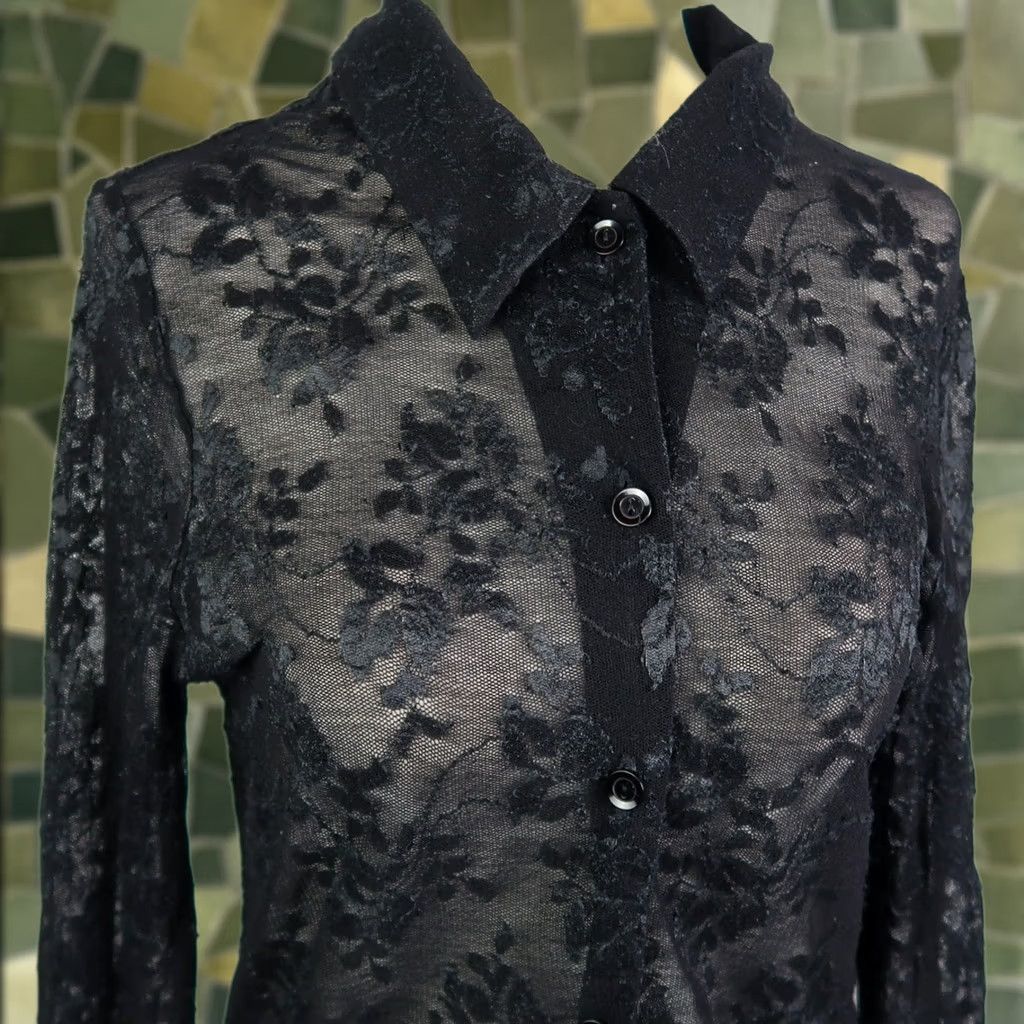 Vintage VINTAGE Versailles Black Sheer Floral Lace Button Down Blouse Top S Womens 90s Size S / US 4 / IT 40 - 1 Thumbnail