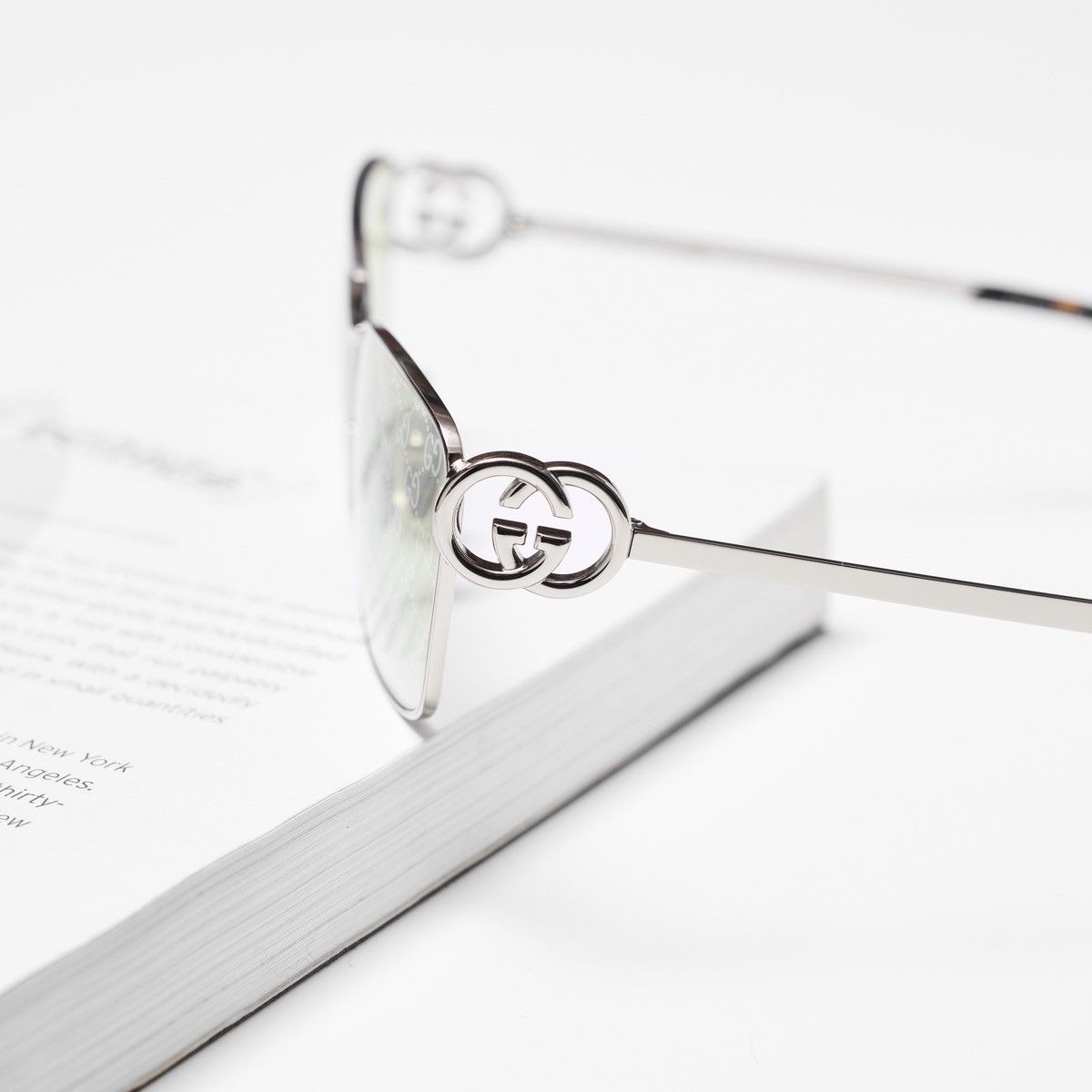 Gucci GUCCI GG2045S 004 SUNGLASSES Size ONE SIZE - 3 Thumbnail