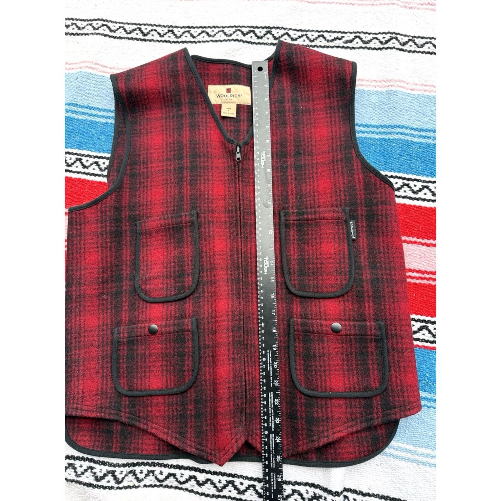 Vintage Woolrich Vest Men’s Large Red Black Plaid Wool Outdoors Hunting Pockets Size US L / EU 52-54 / 3 - 4 Thumbnail