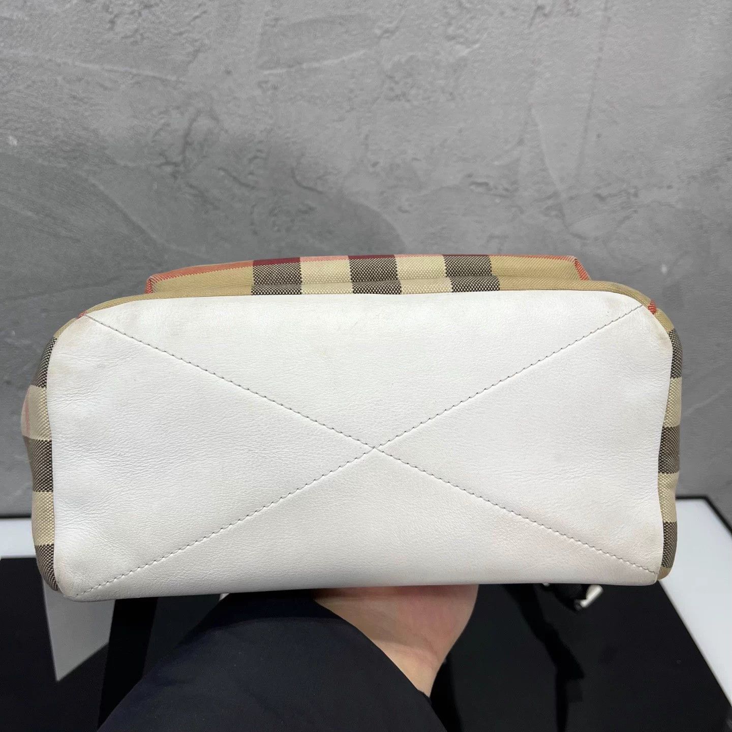 Burberry Burberry Classic Check Backpack Near New Size ONE SIZE - 9 Thumbnail