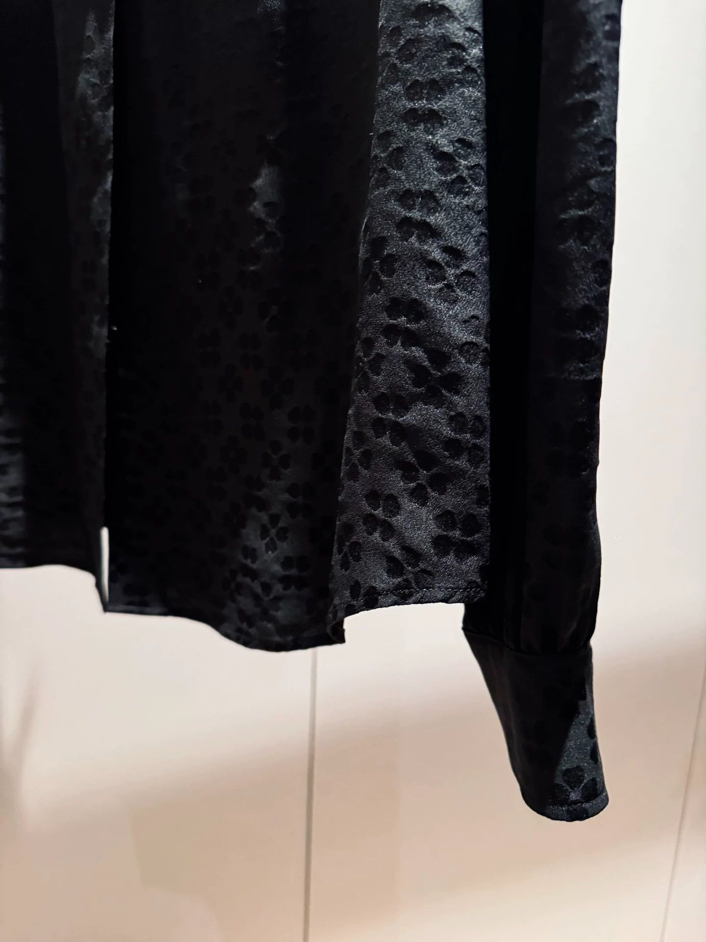 Saint Laurent Paris SLP 22SS Silk Jacquard Shirt F36 Size XS / US 0-2 / IT 36-38 - 3 Thumbnail
