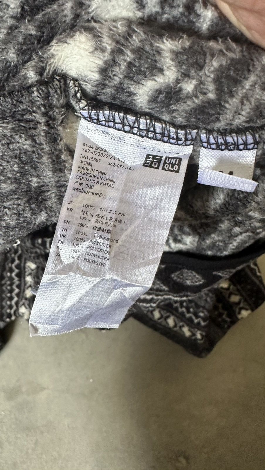 Uniqlo UNIQLO AZTEC MOTIVE NATIVE FLEECE SWEATER Size US M / EU 48-50 / 2 - 7 Thumbnail