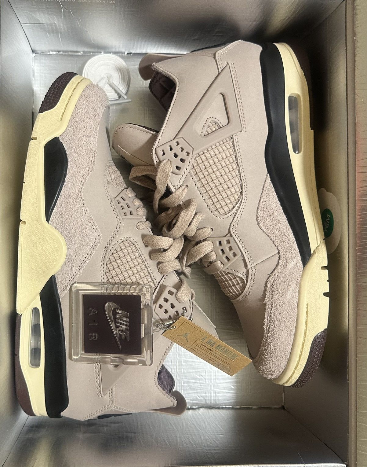 A Ma Maniere × Jordan Brand Wmns Jordan 4 a ma maniere Size US 11.5 / IT 41.5 - 1 Thumbnail